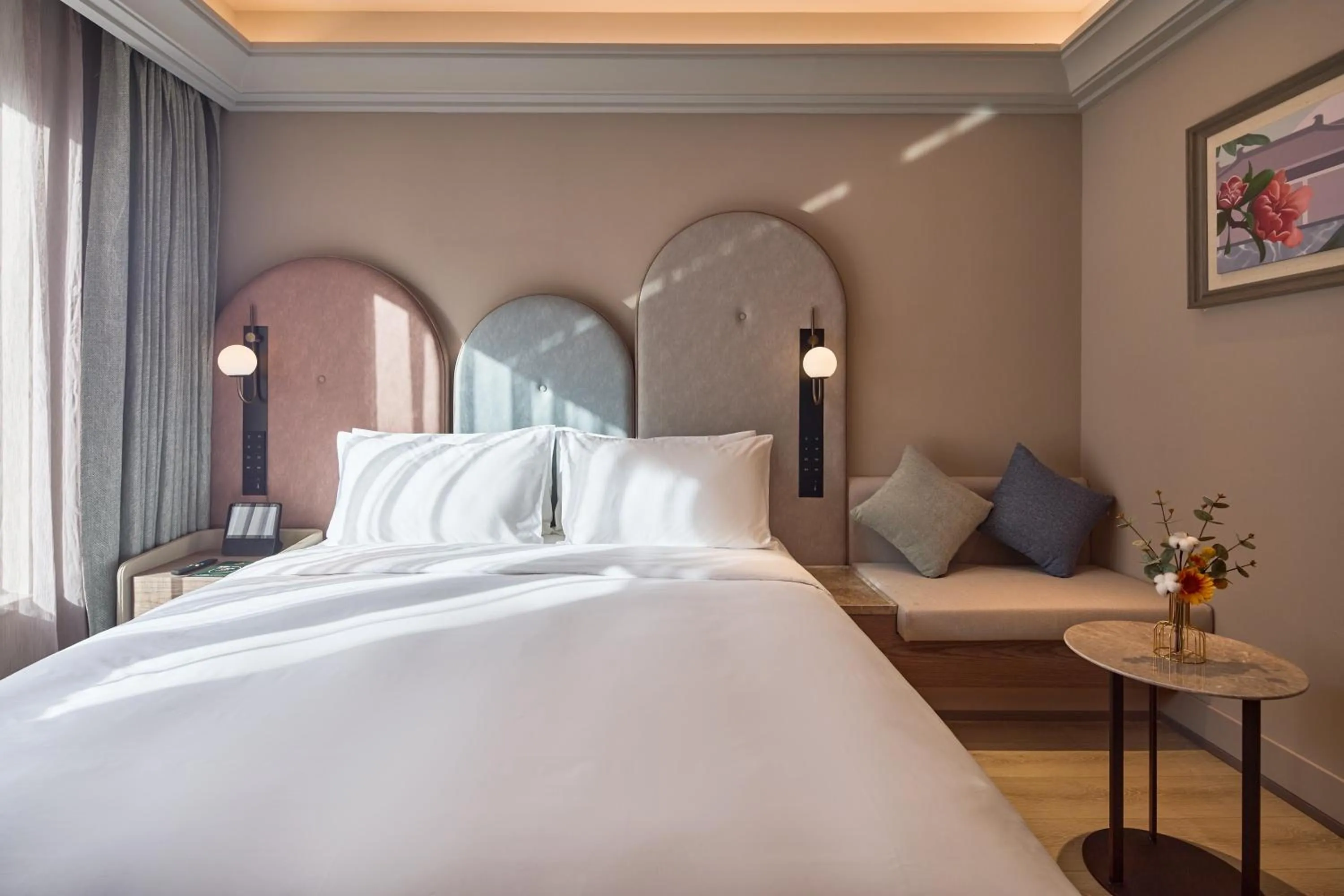 Photo of the whole room, Bed in Mercure Xi'an History Museum