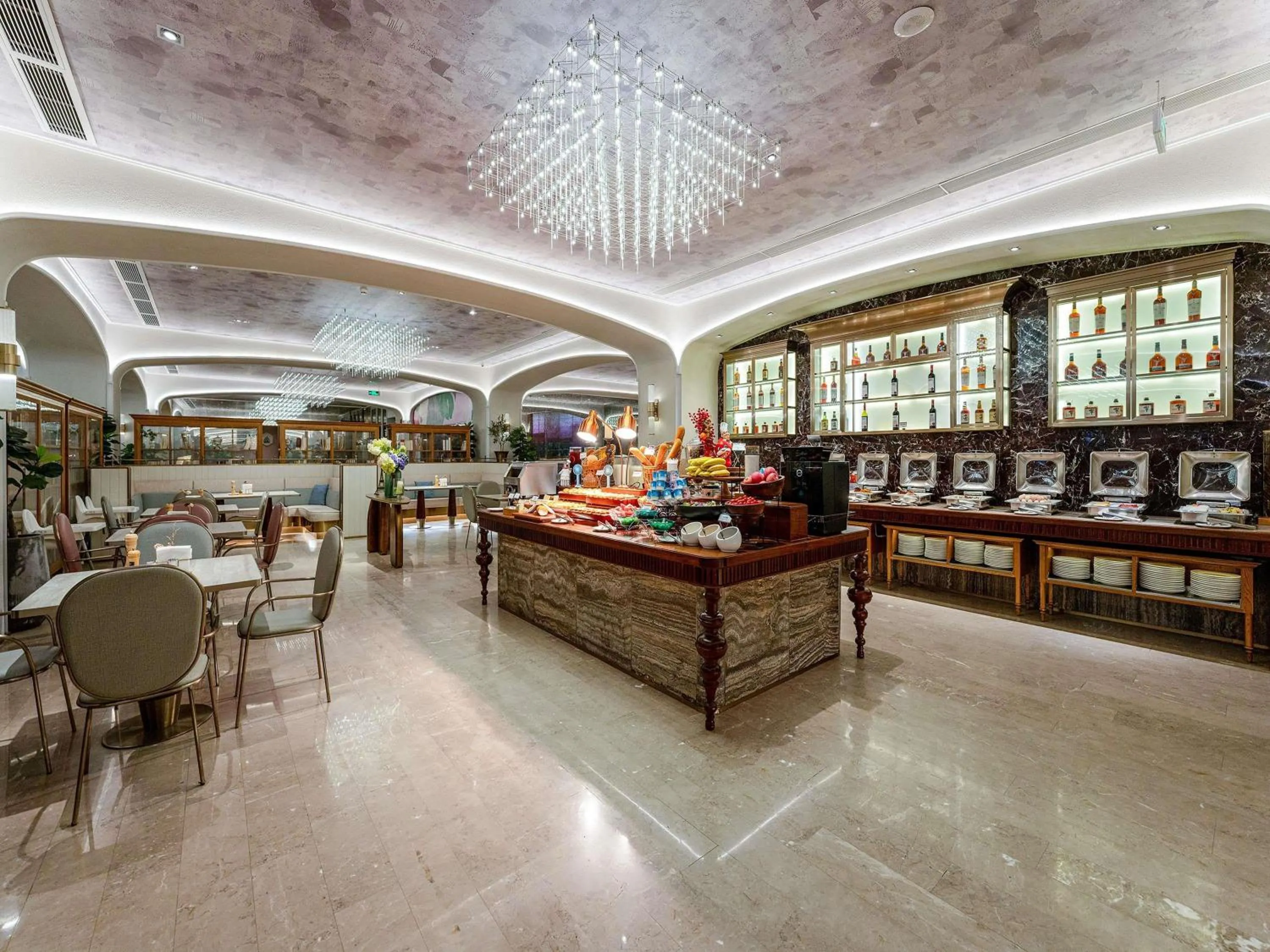 Restaurant/places to eat in Mercure Shenzhen Nanshan