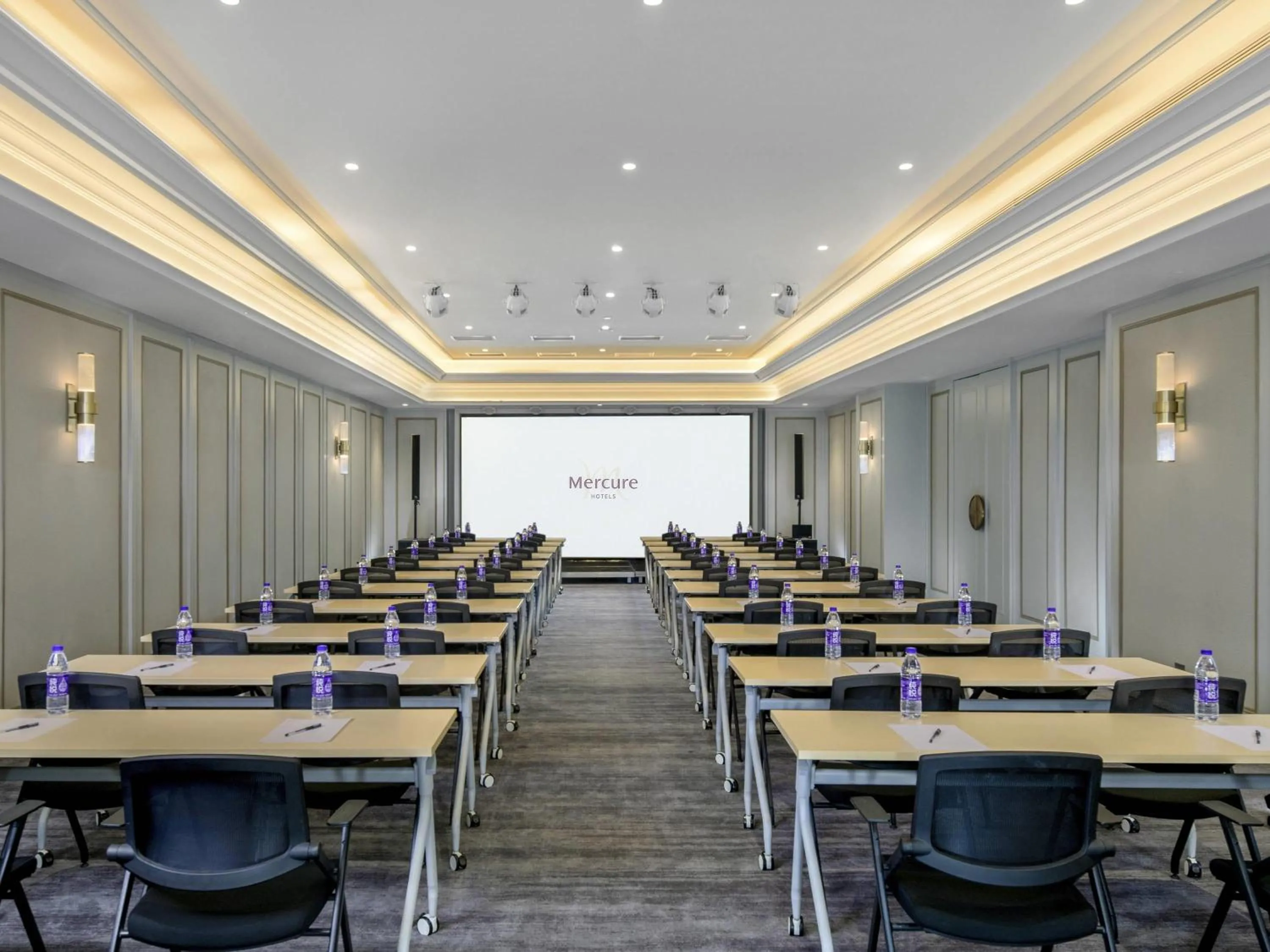 Meeting/conference room in Mercure Shenzhen Nanshan