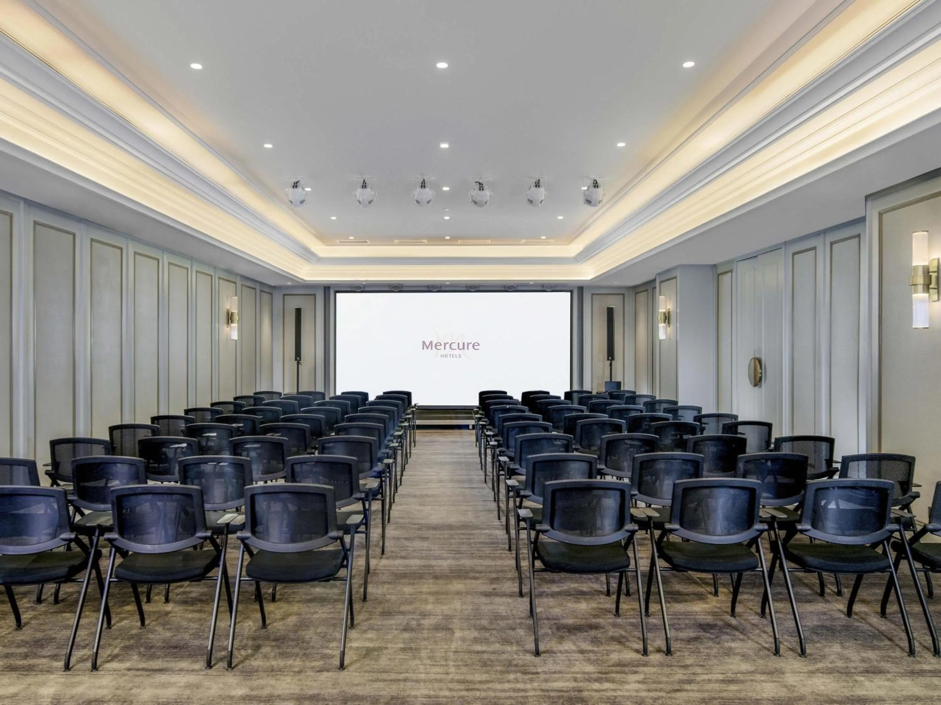 Meeting/conference room in Mercure Shenzhen Nanshan