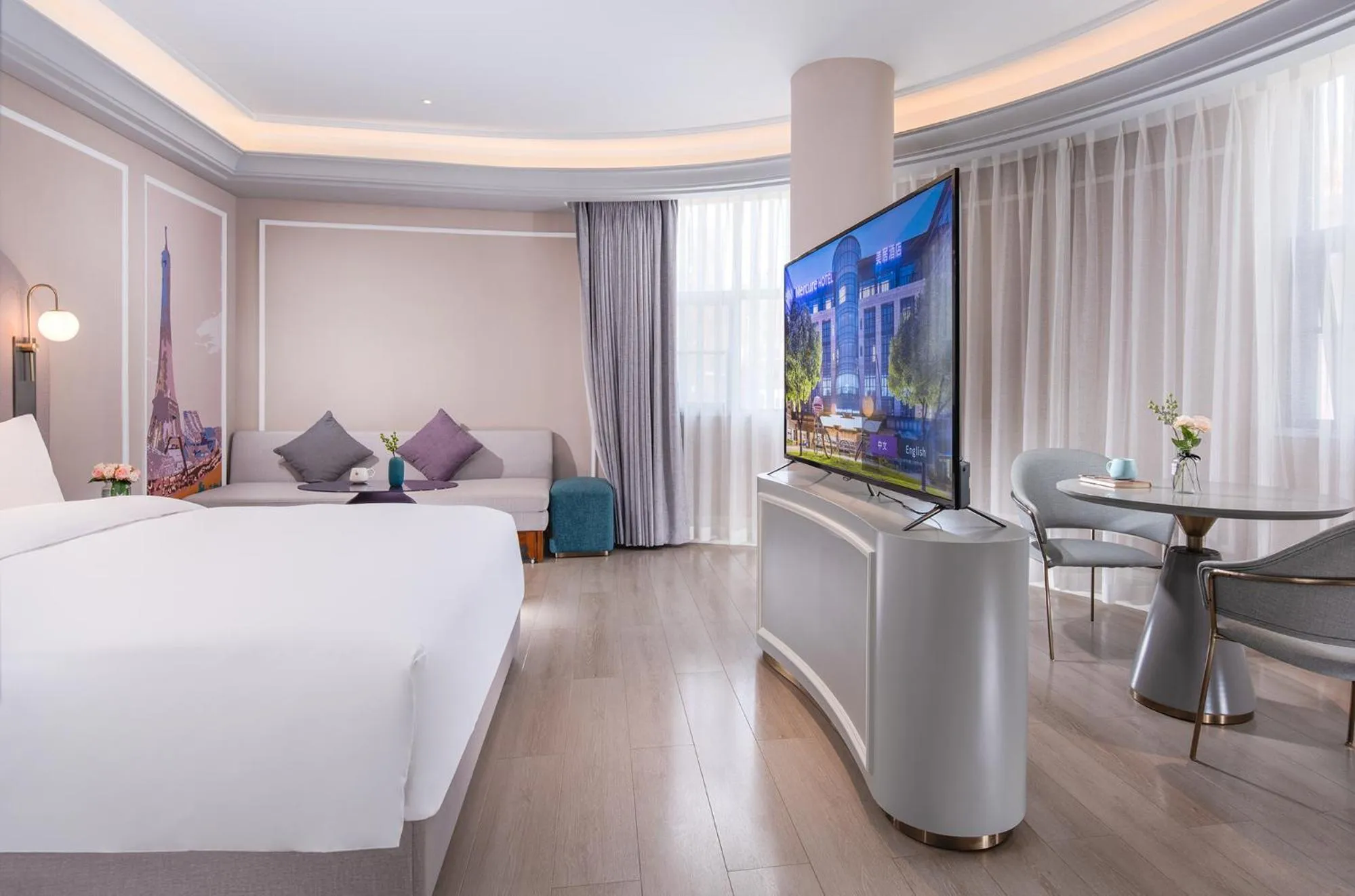 TV and multimedia, Bed in Mercure Shenzhen Nanshan