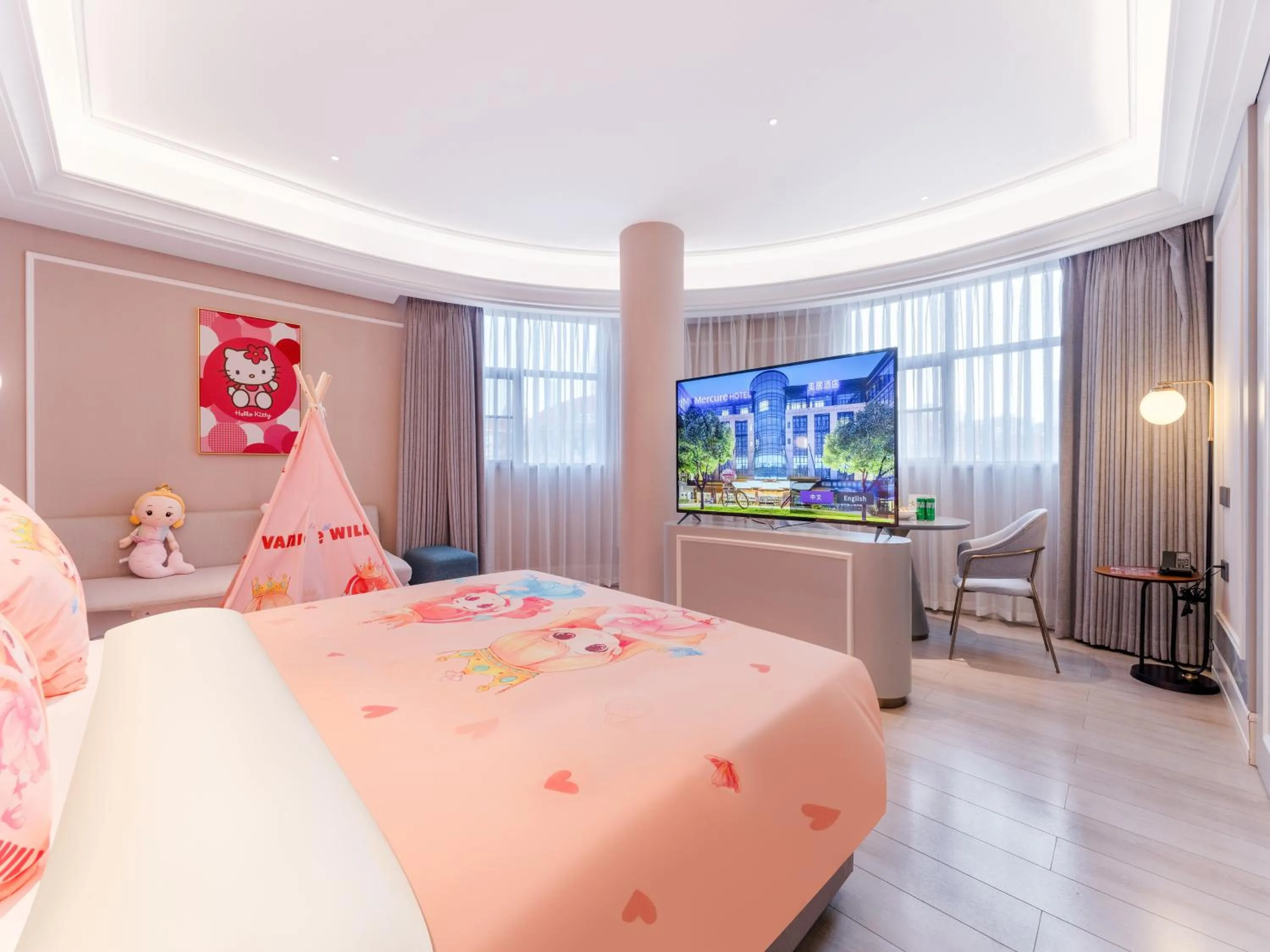Bed in Mercure Shenzhen Nanshan
