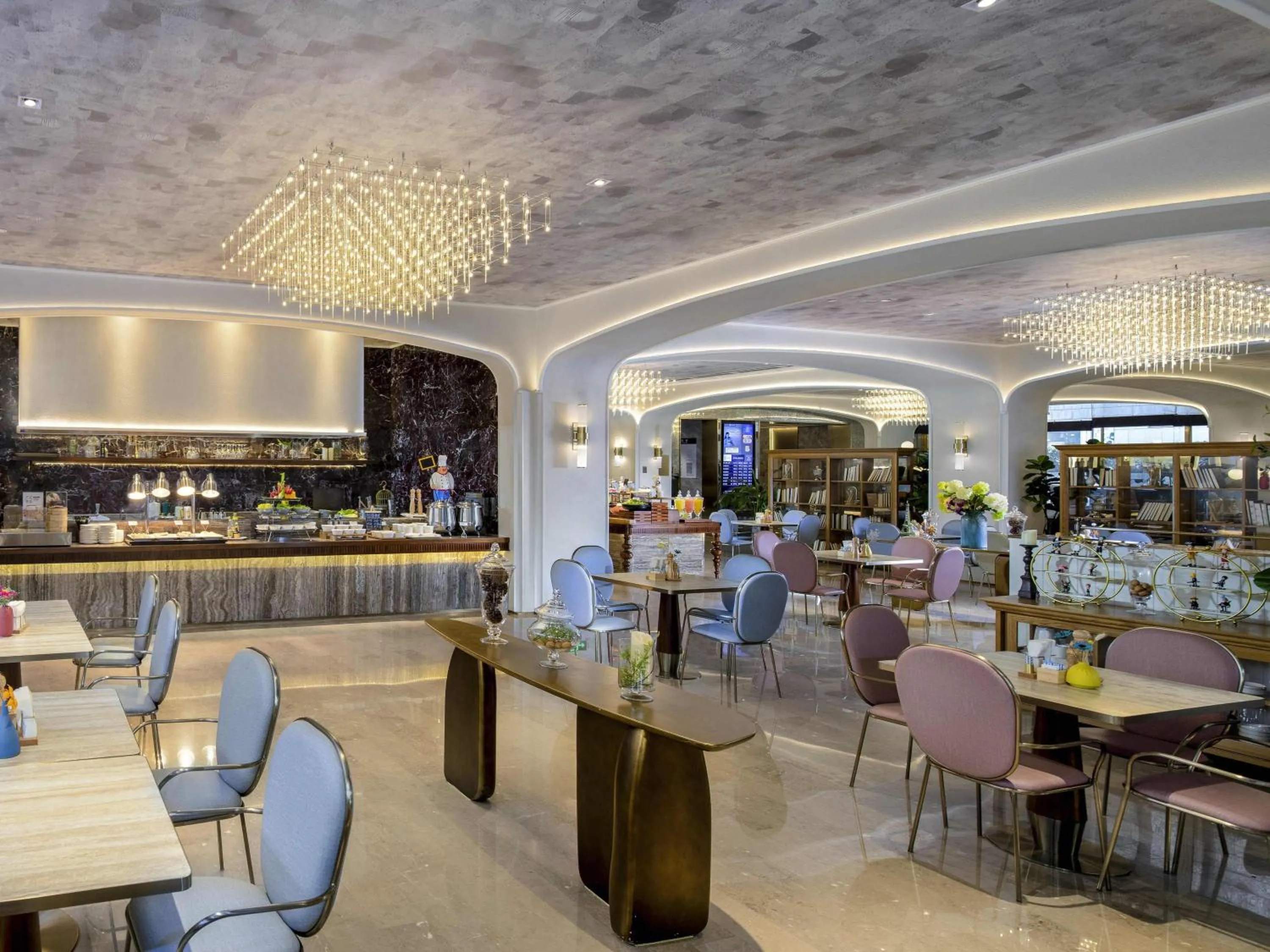 Restaurant/places to eat in Mercure Shenzhen Nanshan