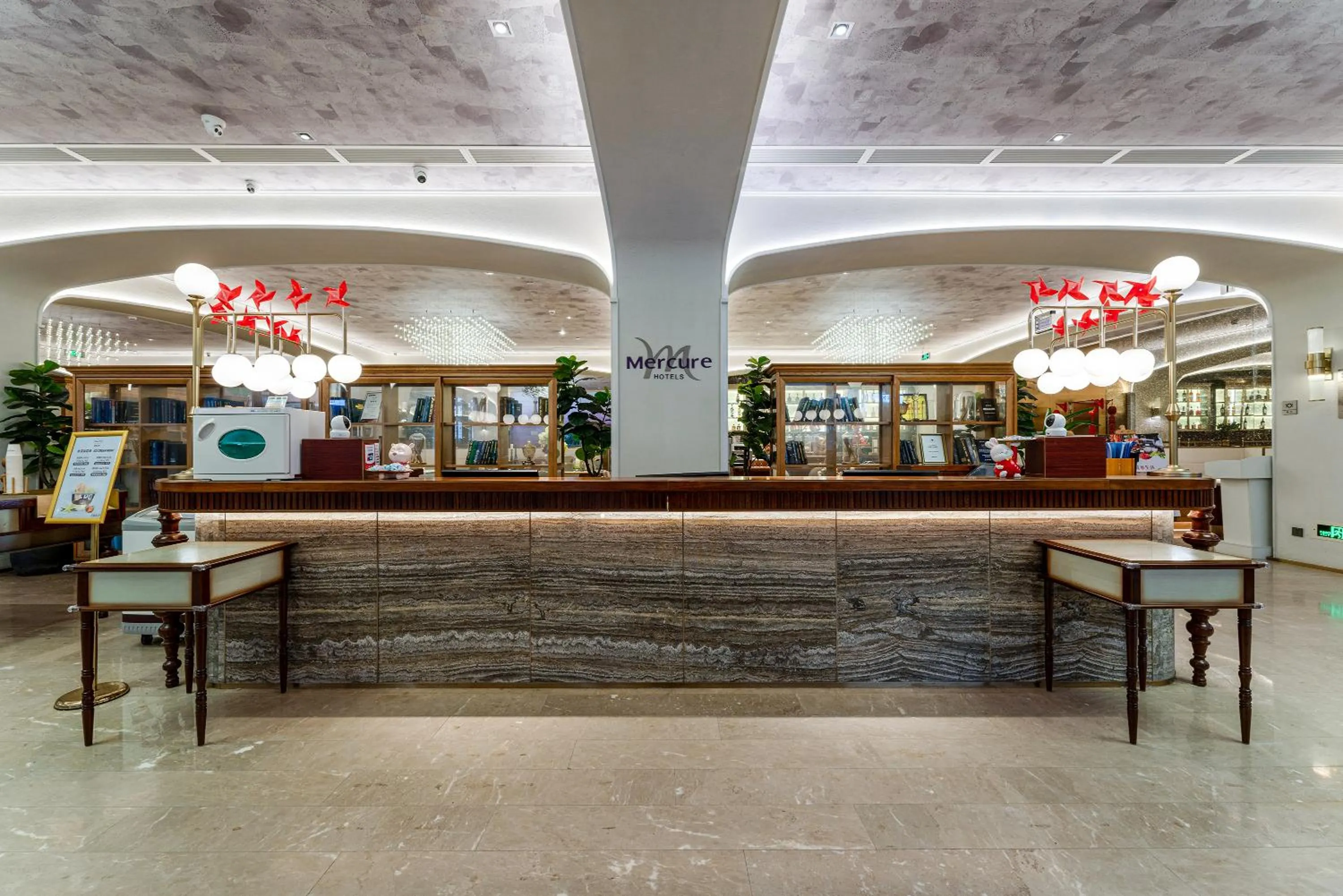 Lobby or reception in Mercure Shenzhen Nanshan