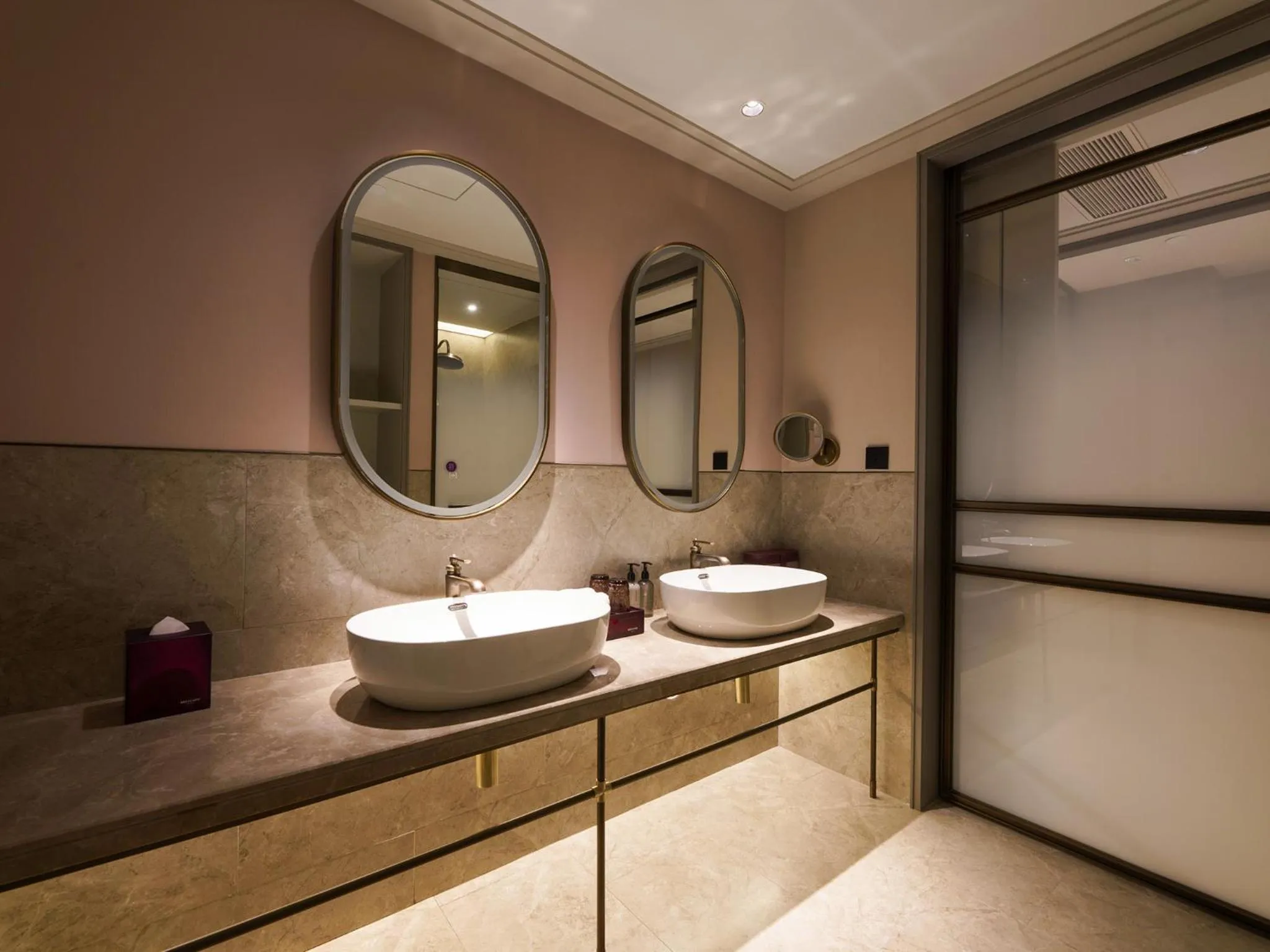 Bathroom in Mercure Xi'an Stadium Hotel