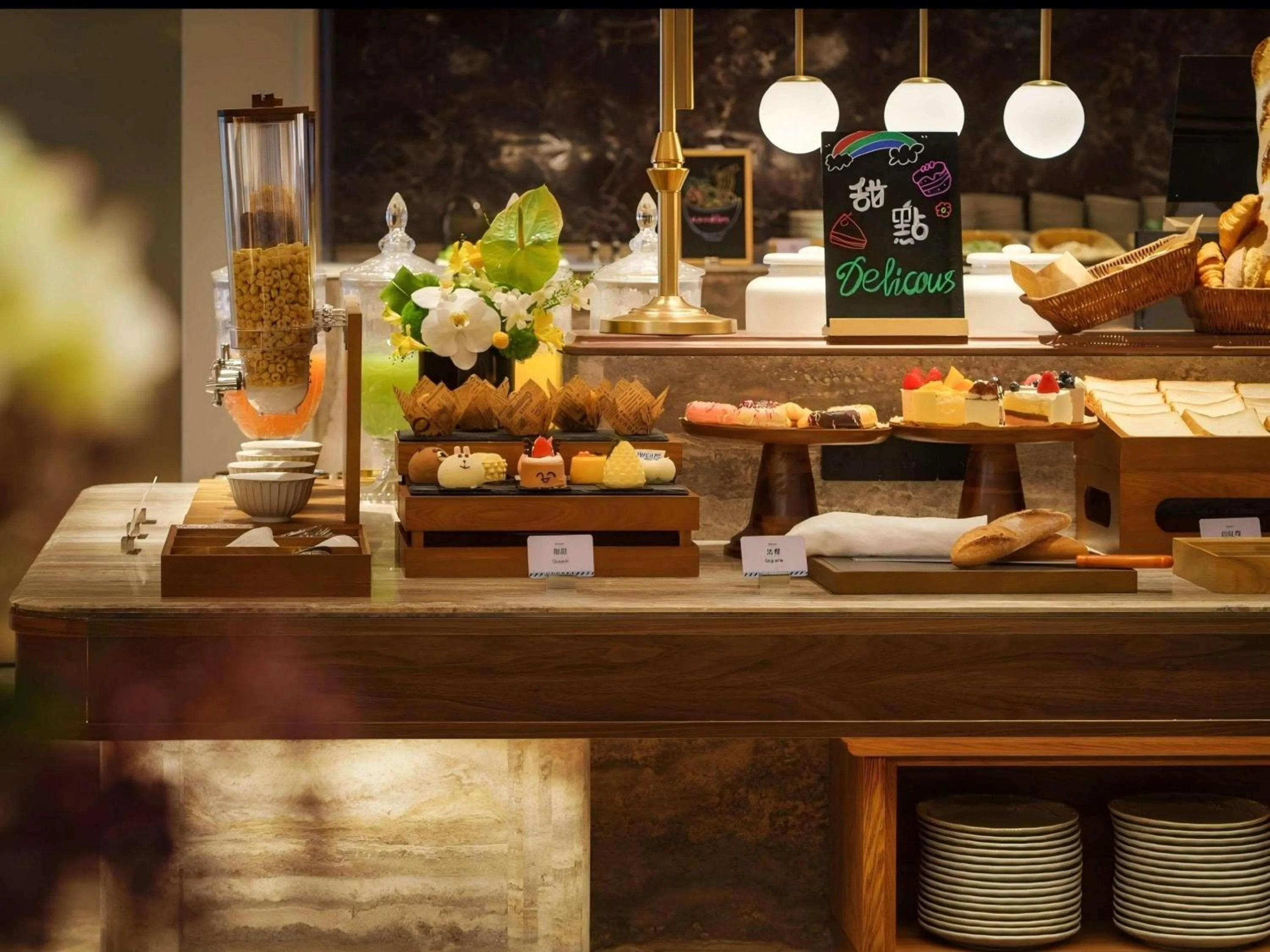 Restaurant/places to eat in Mercure Xi'an Stadium Hotel