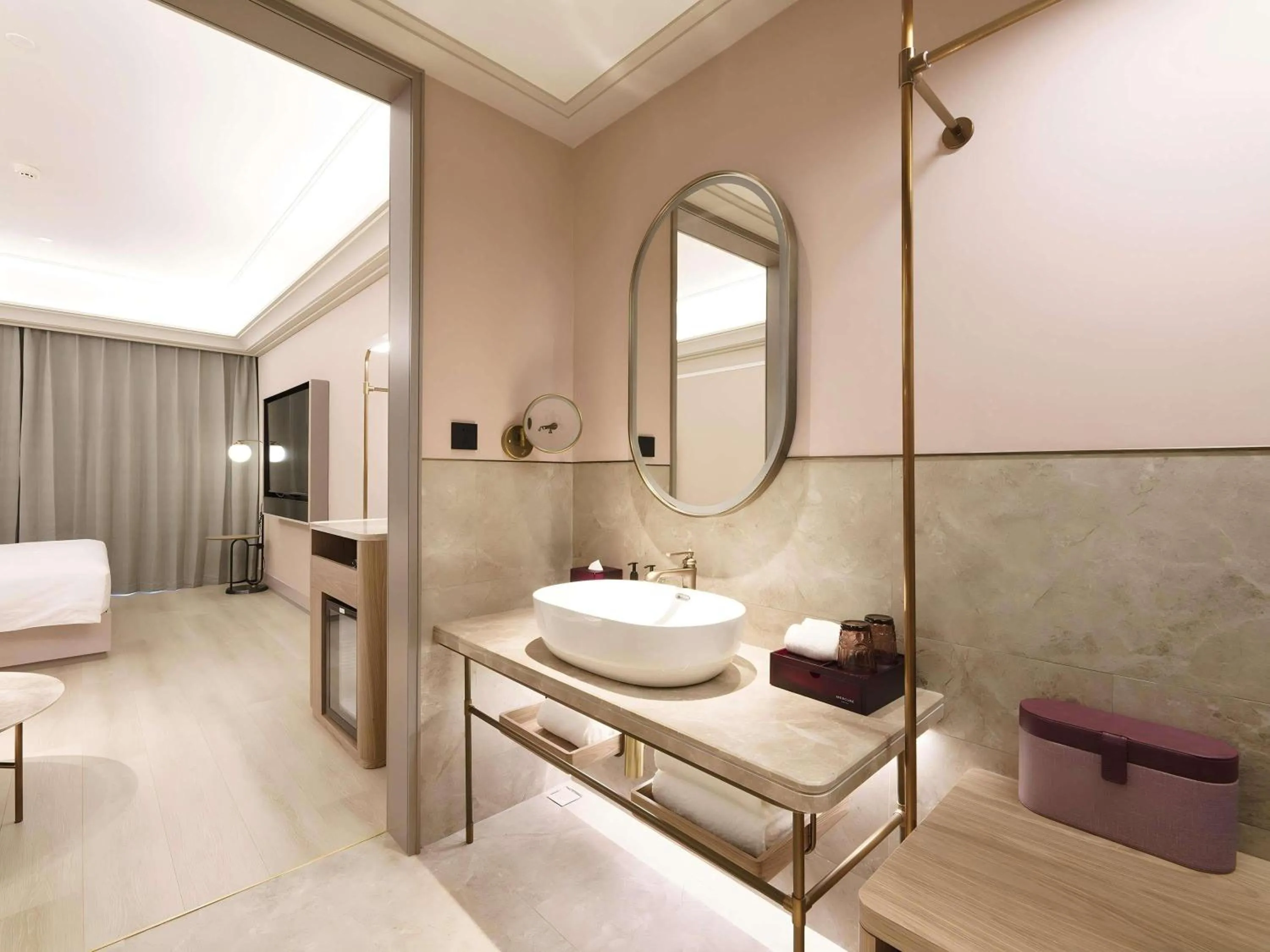 Bedroom in Mercure Xi'an Stadium Hotel