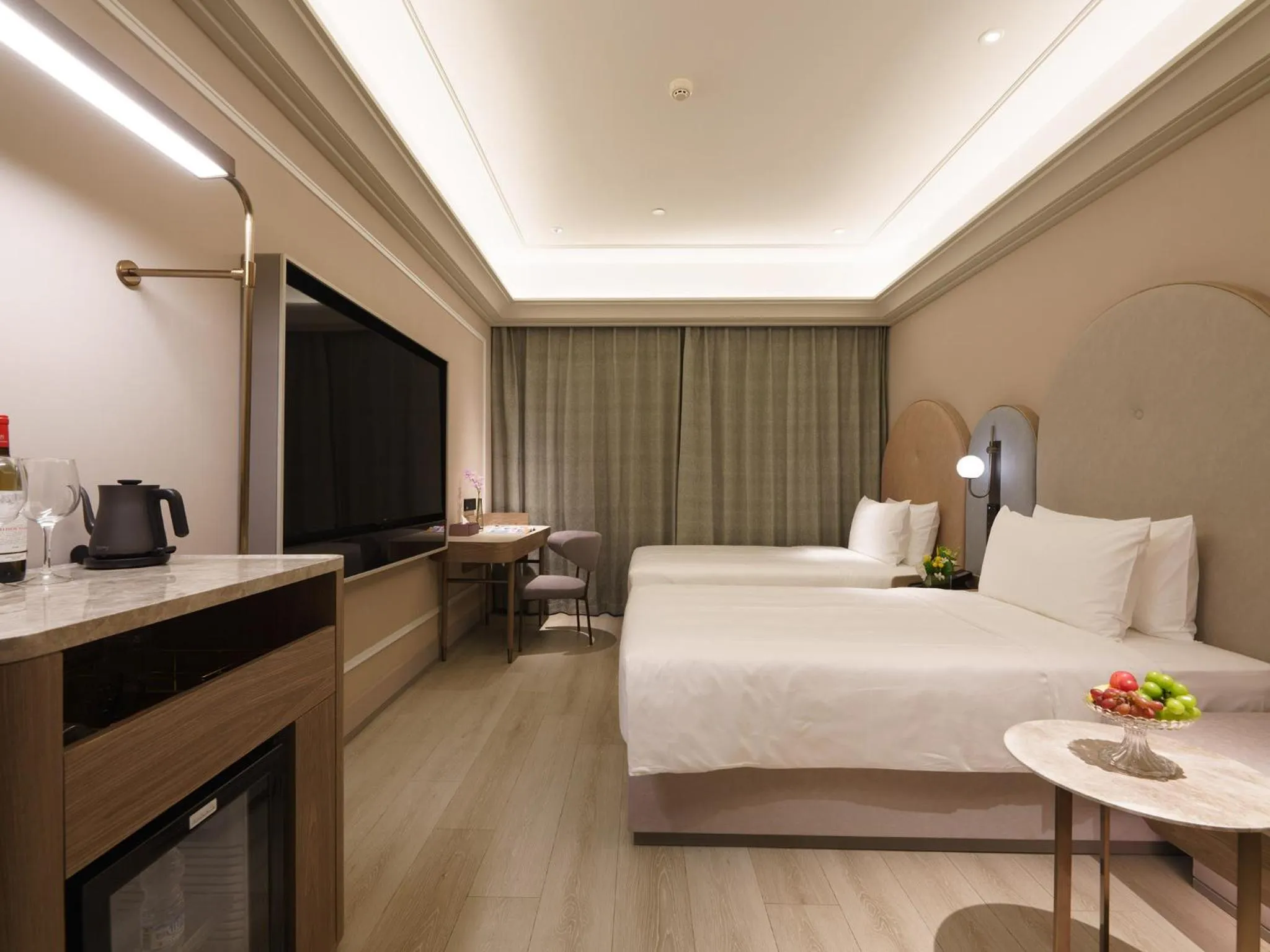 Bedroom, Bed in Mercure Xi'an Stadium Hotel