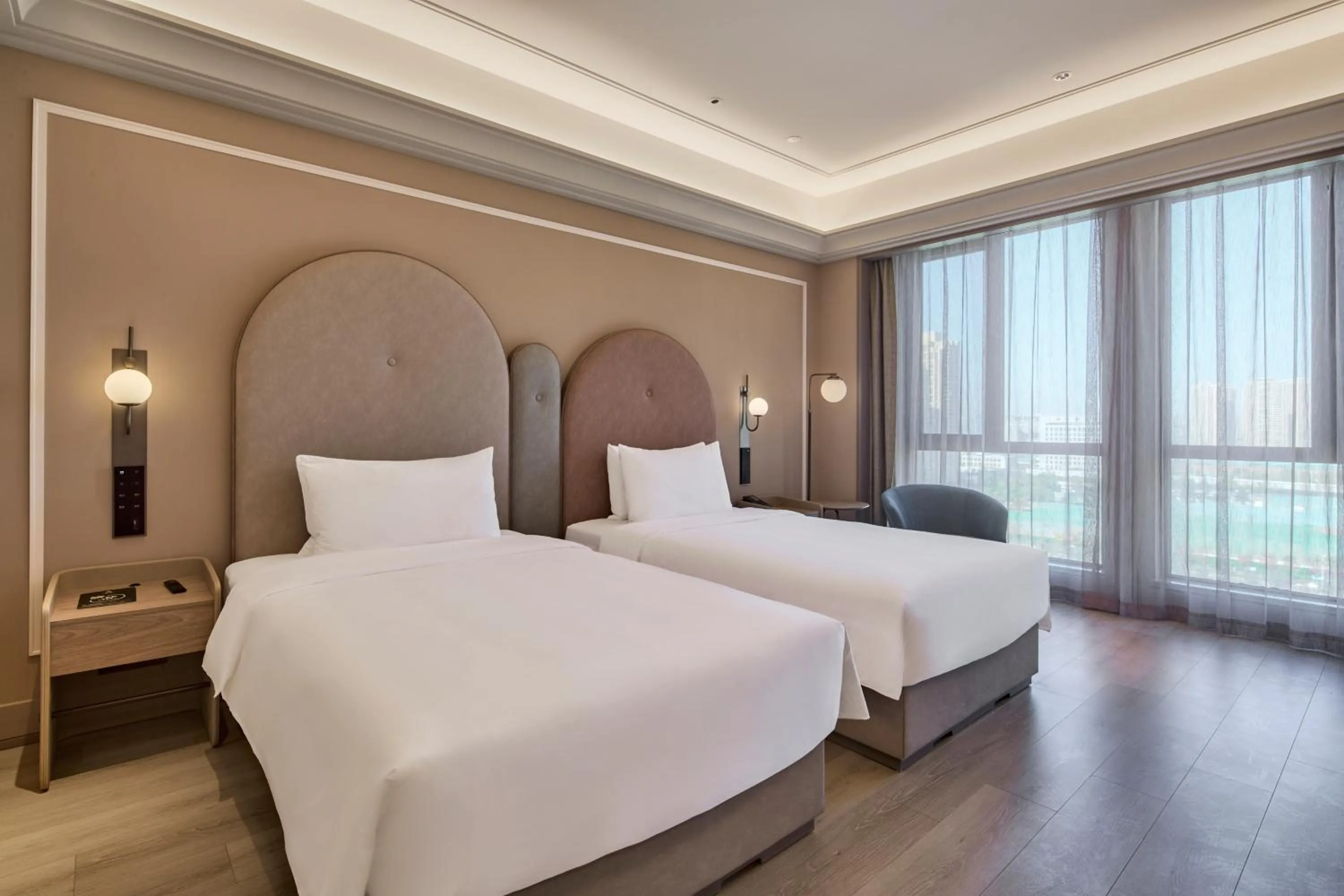 Property building, Bed in Mercure Xi'an Chanba