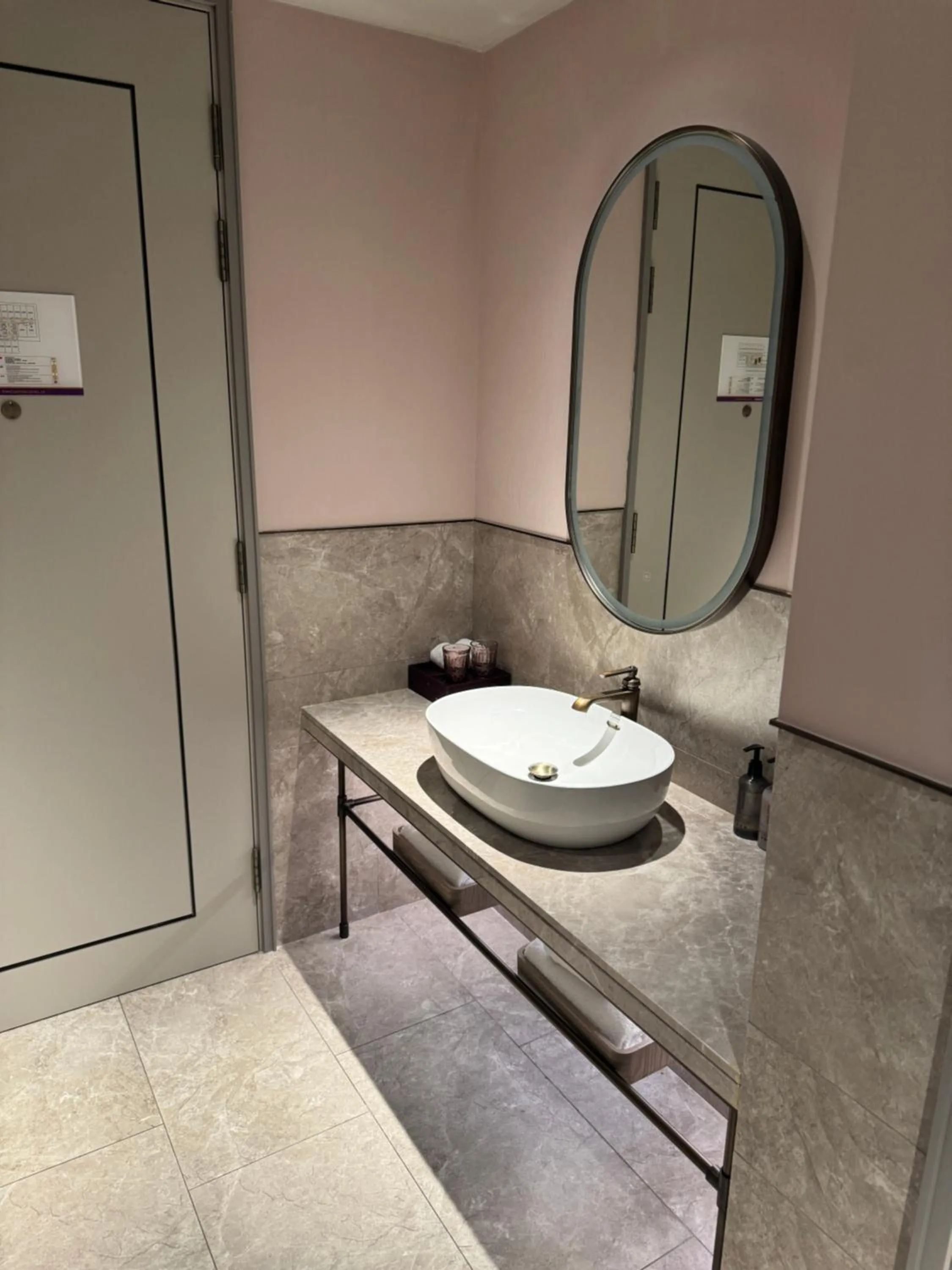 Photo of the whole room in Mercure Guangzhou Financial City