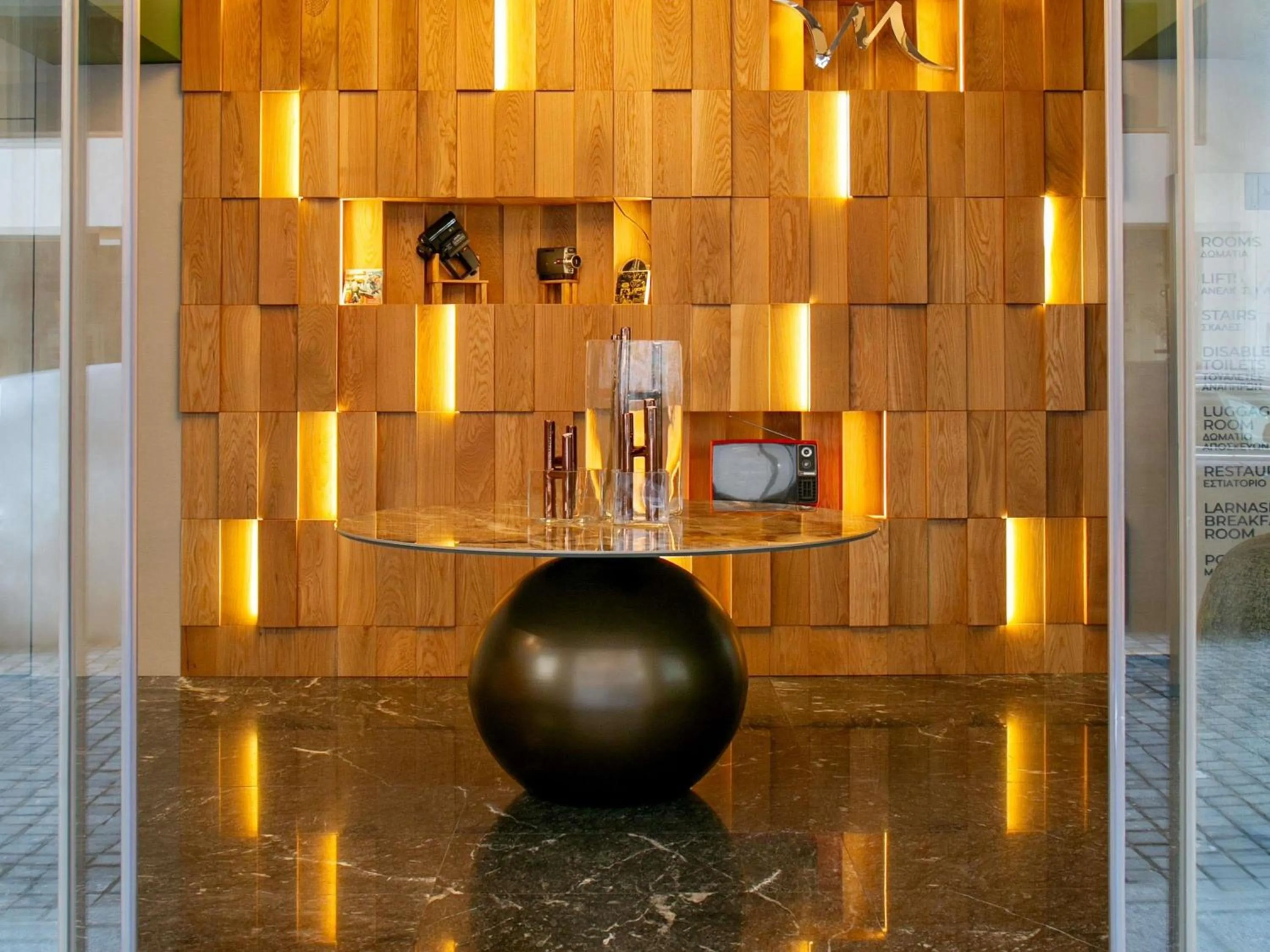 Property building in Mercure Larnaca Finikoudes Beach