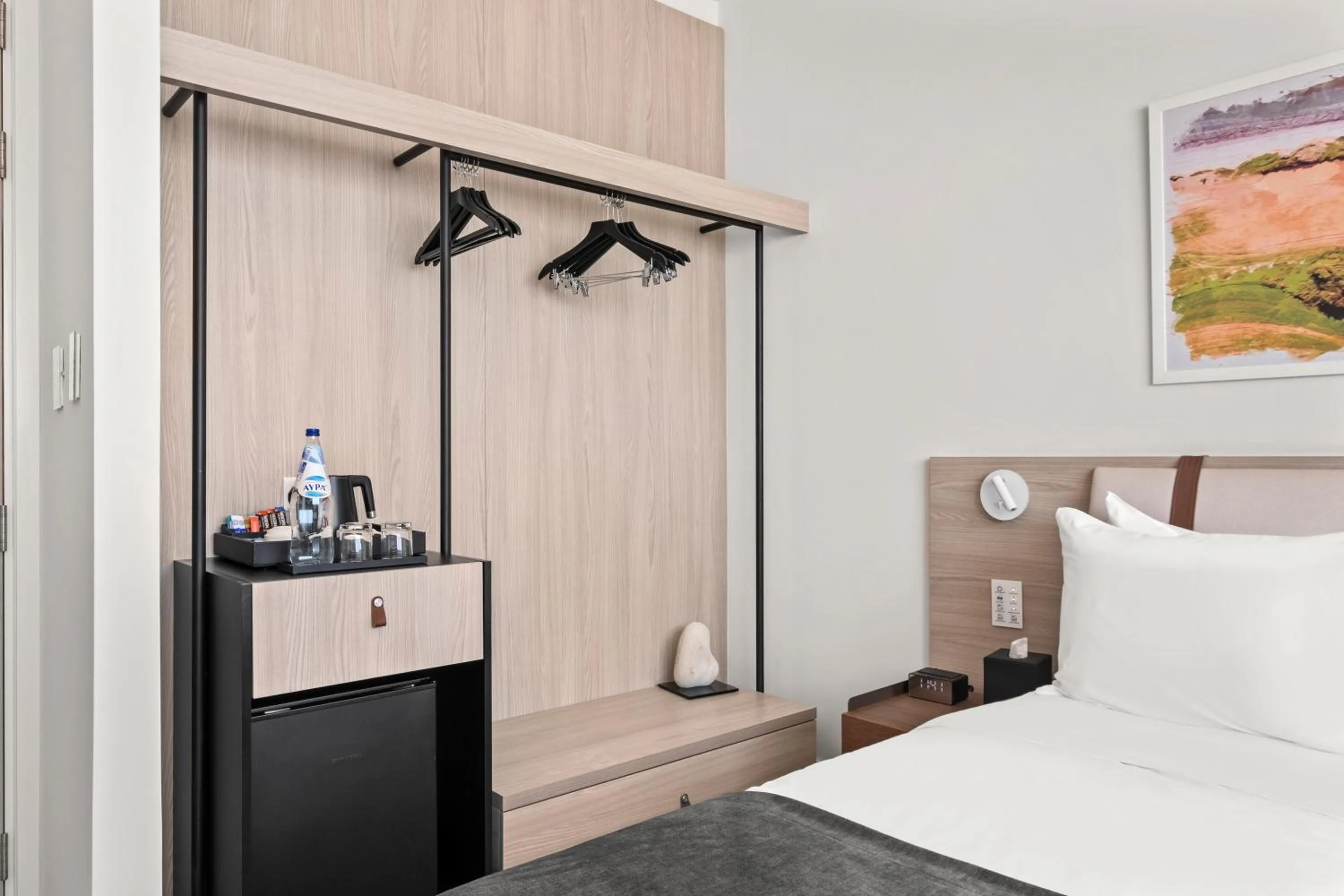 Bedroom, Bed in Mercure Larnaca Finikoudes Beach