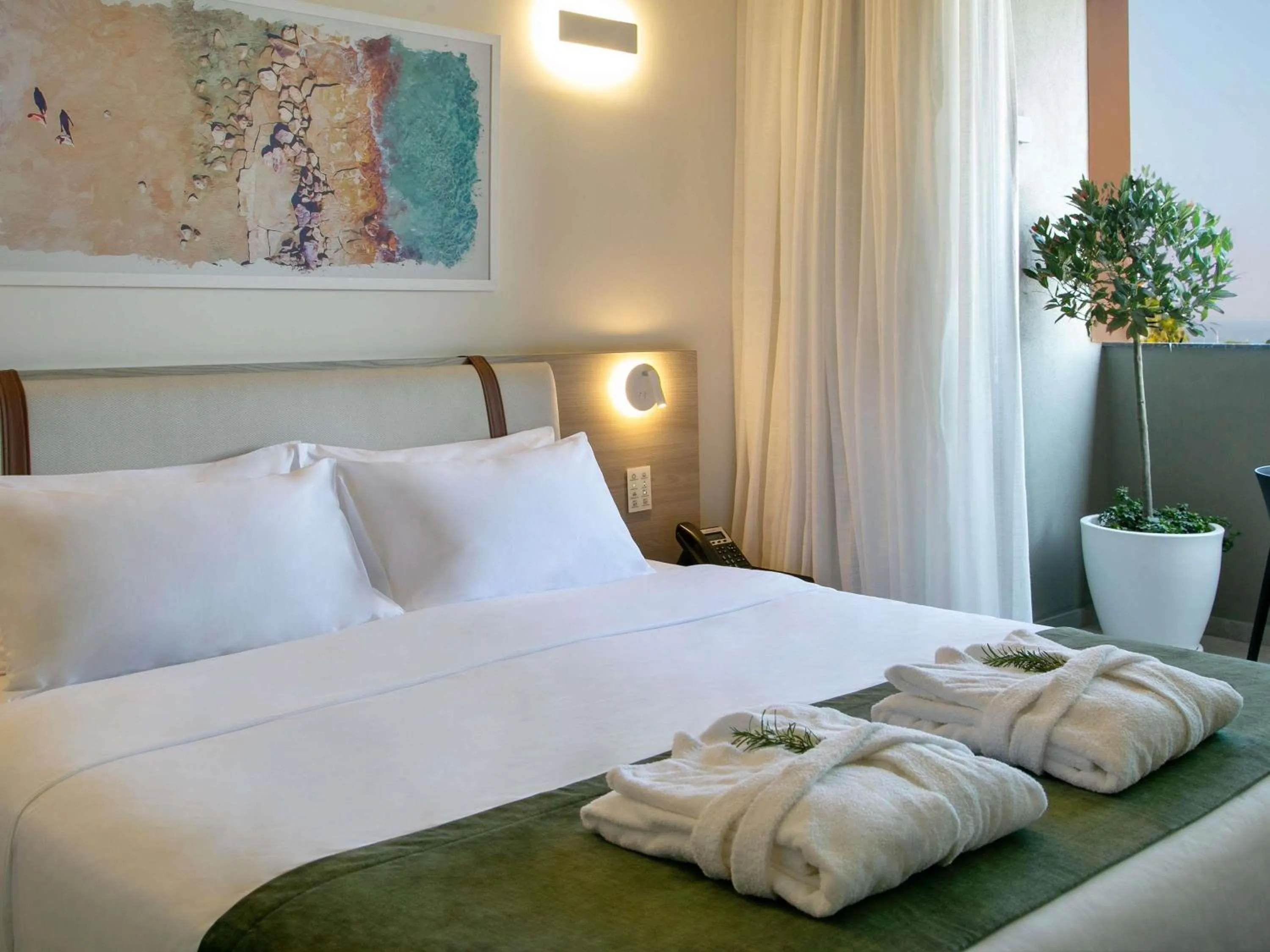 Photo of the whole room, Bed in Mercure Larnaca Finikoudes Beach