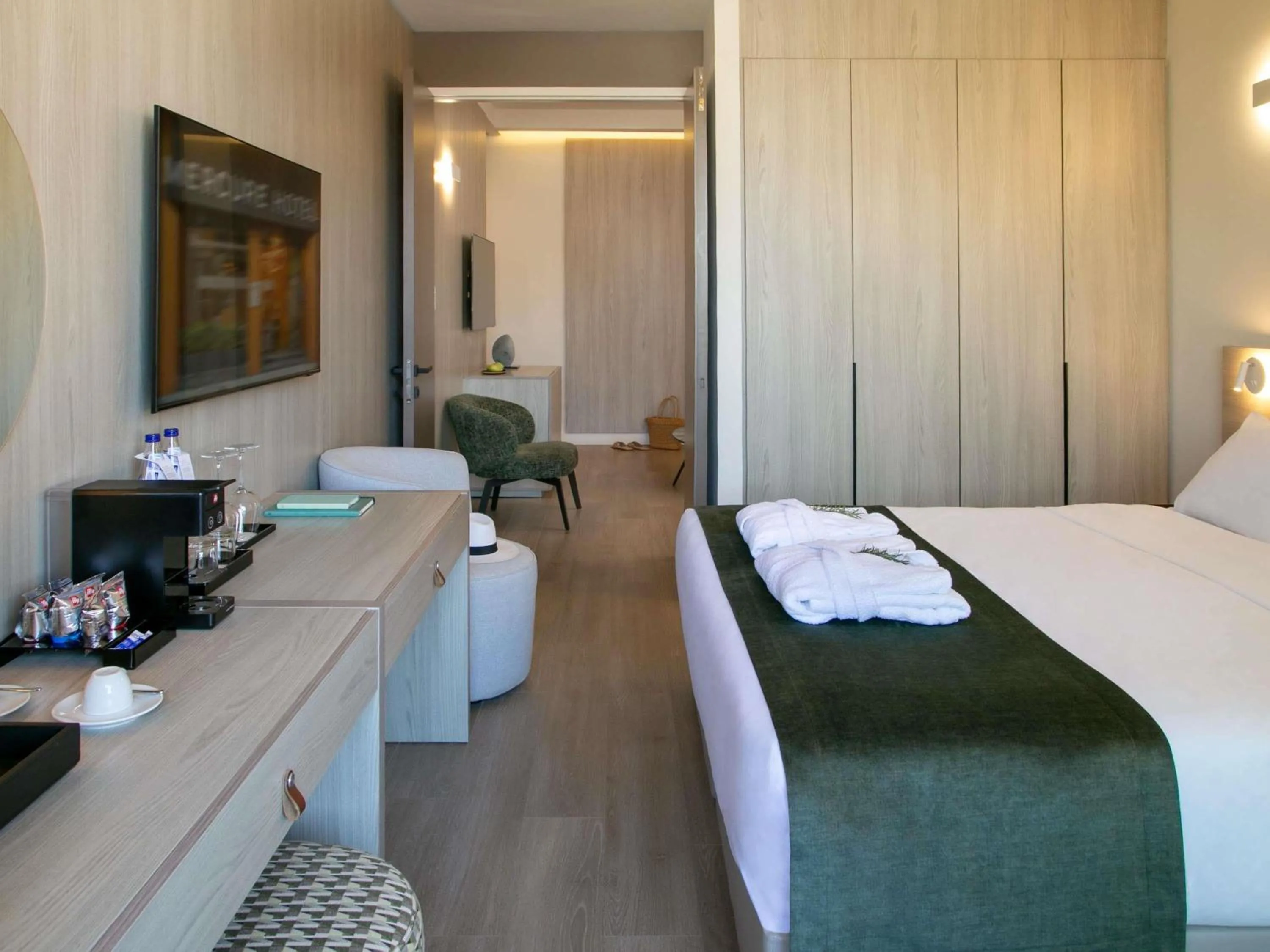 Photo of the whole room, Bed in Mercure Larnaca Finikoudes Beach