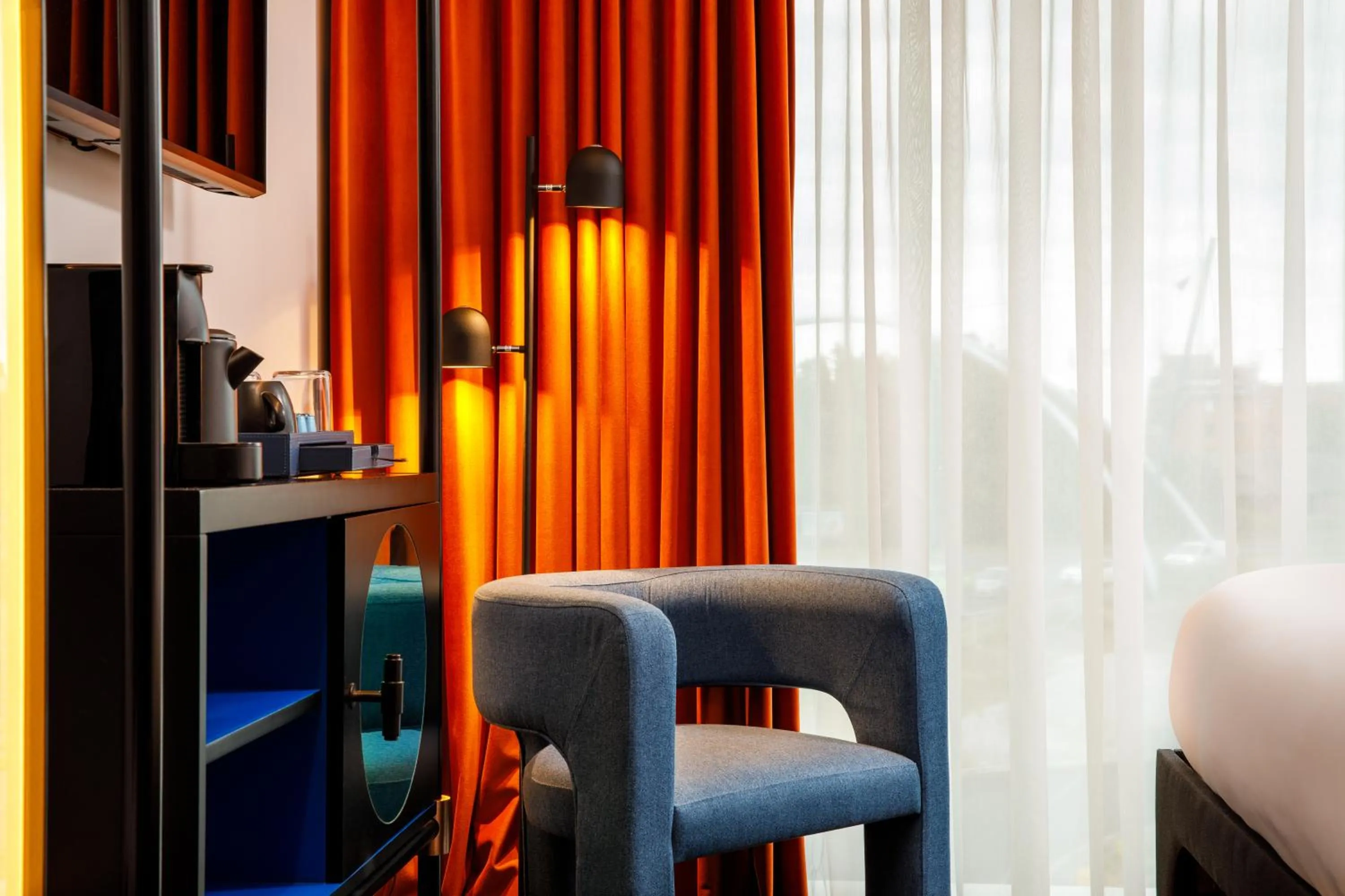 Coffee/tea facilities, Bed in TRIBE Manchester Airport by Accor