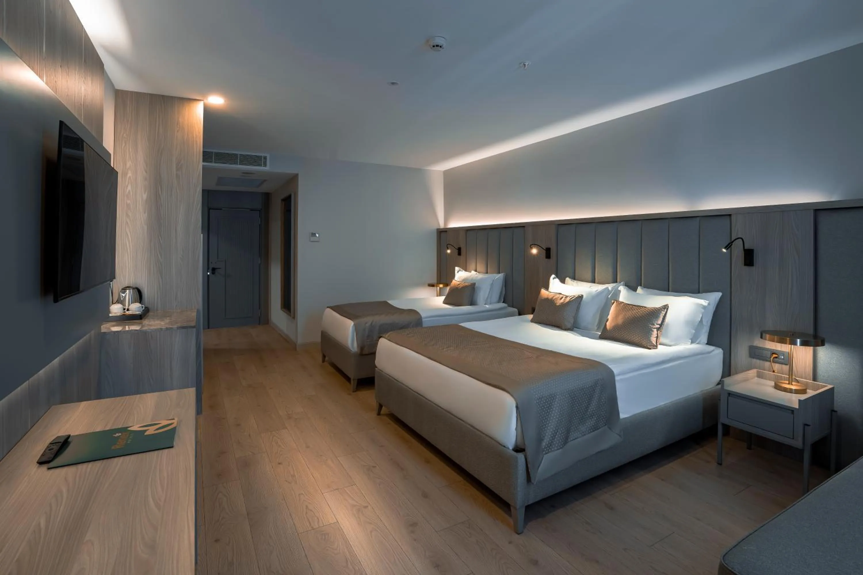 Photo of the whole room, Bed in RENEX HOTELS