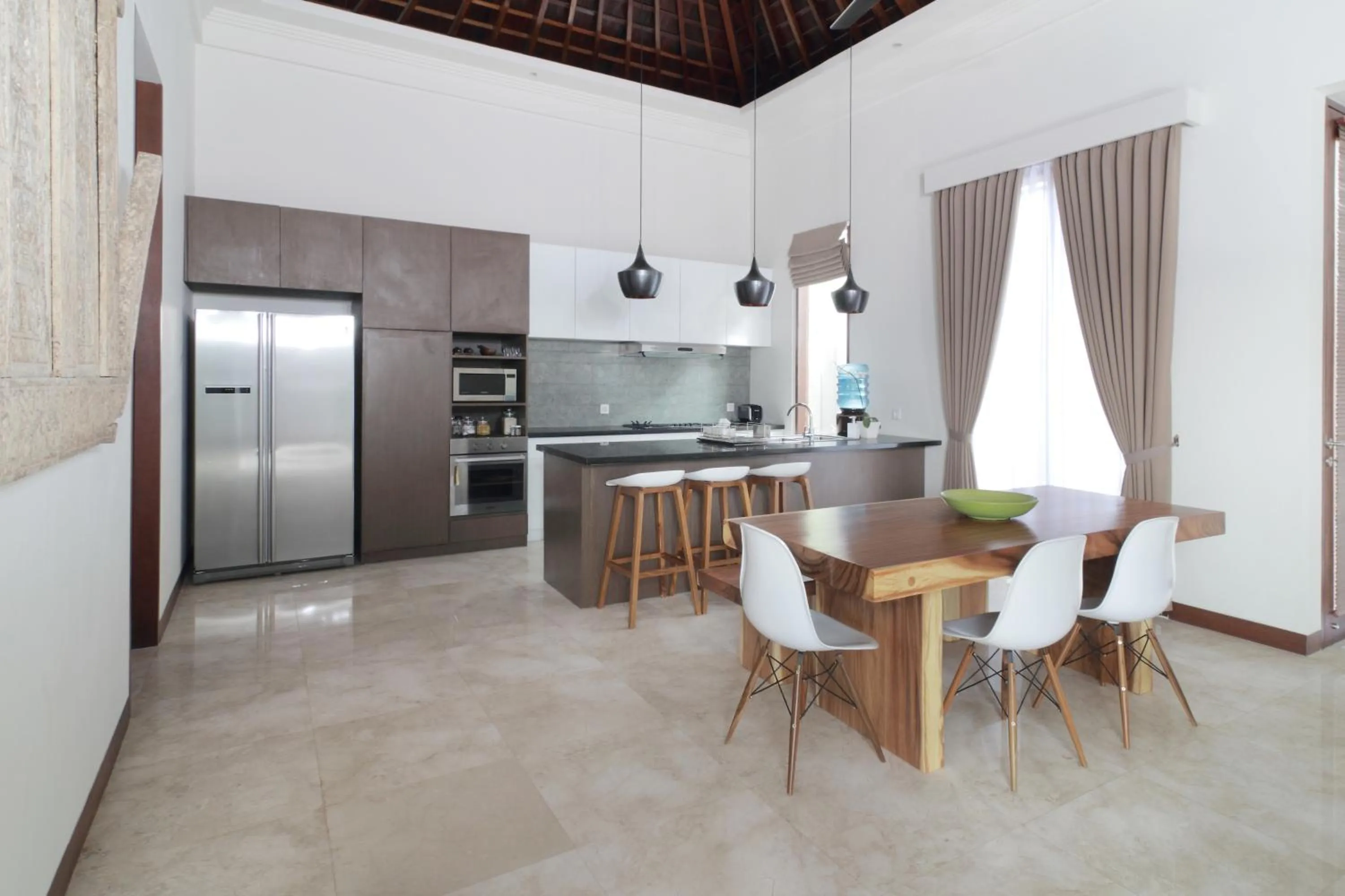 Dining area in Bale Mandala Villas