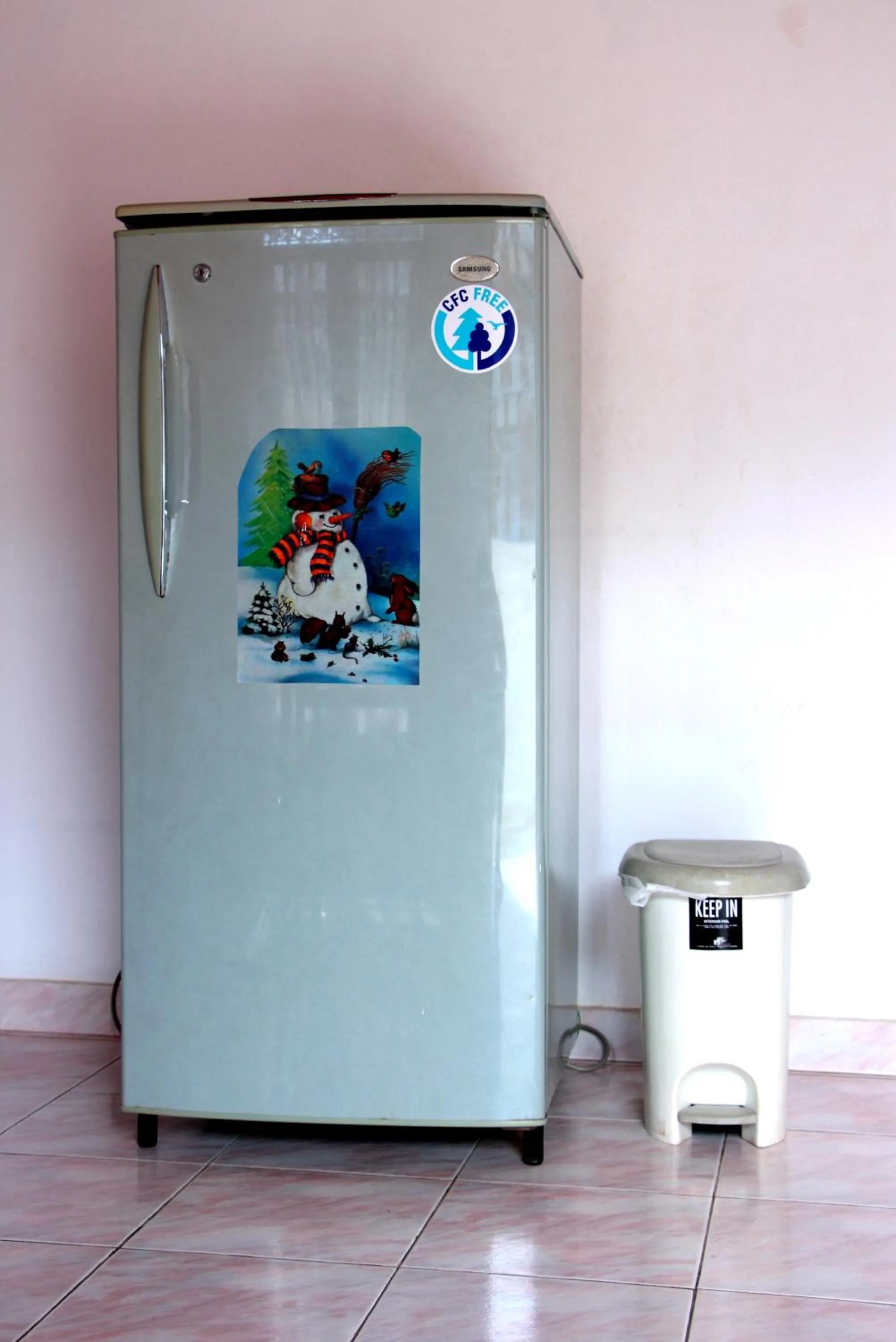 Kitchen or kitchenette in Holiday Guest Inn