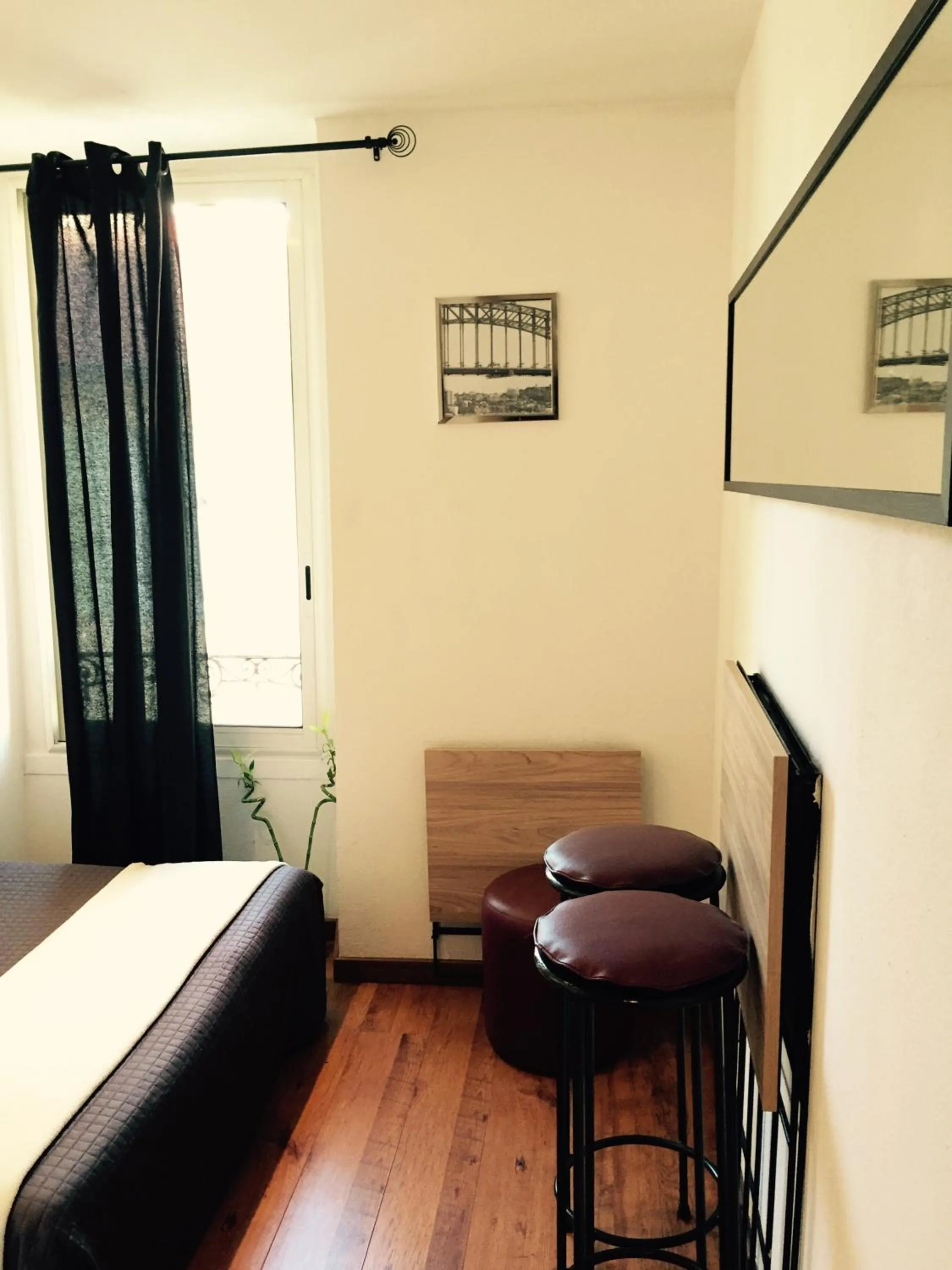 Decorative detail, Bed in Hôtel du Petit Louvre