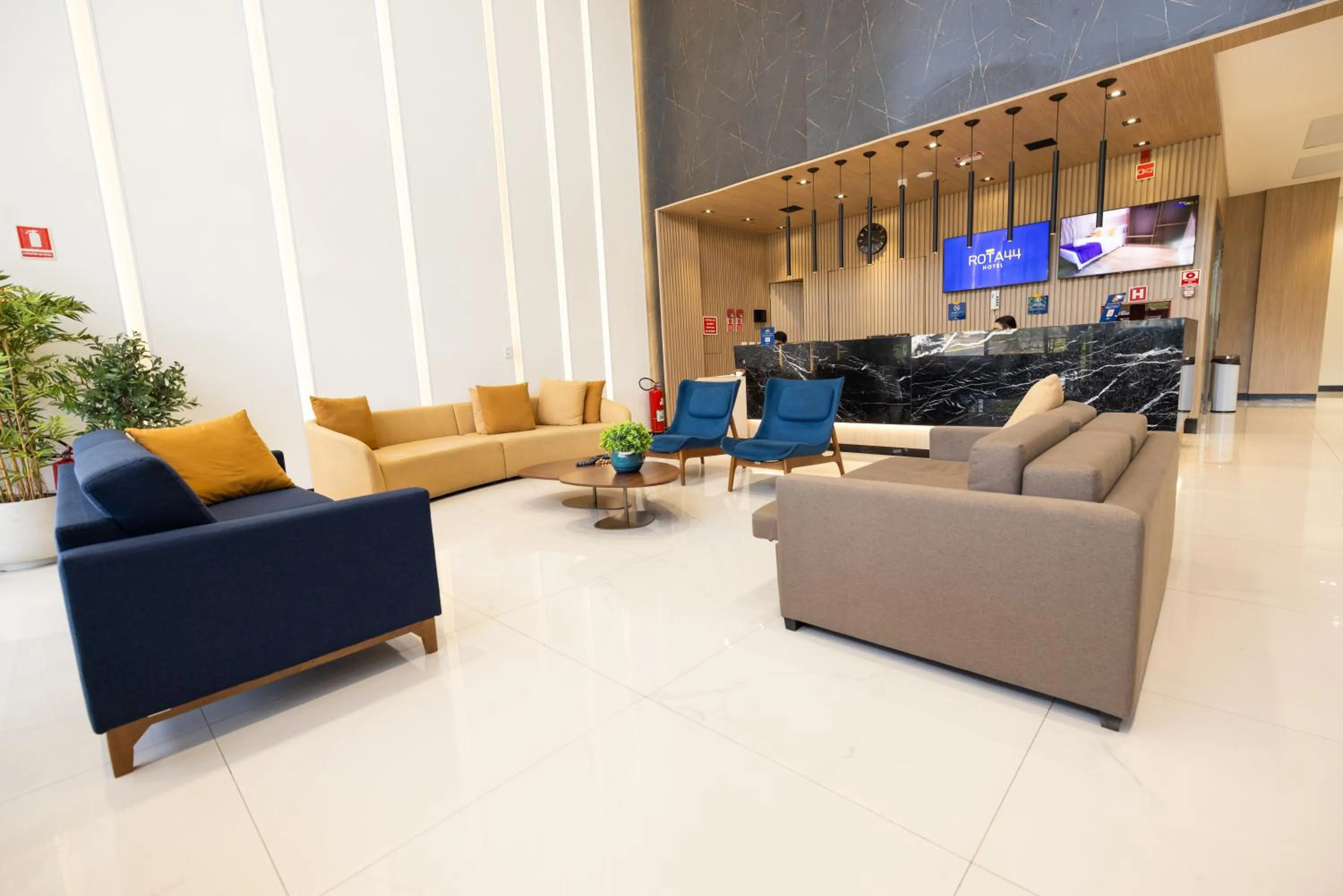 Lobby or reception in Rota 44 Hotel