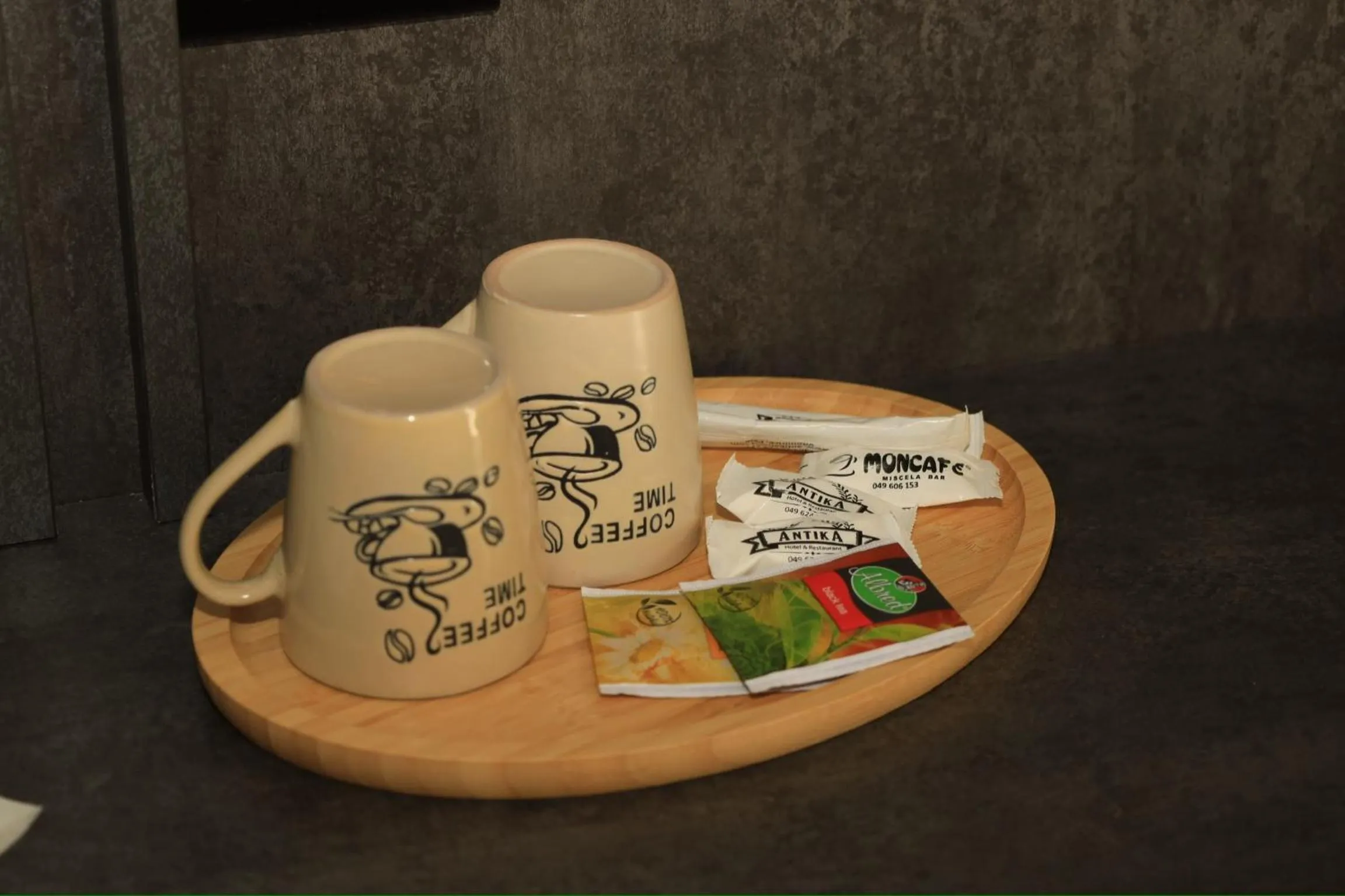 Coffee/tea facilities in Hotel Antika