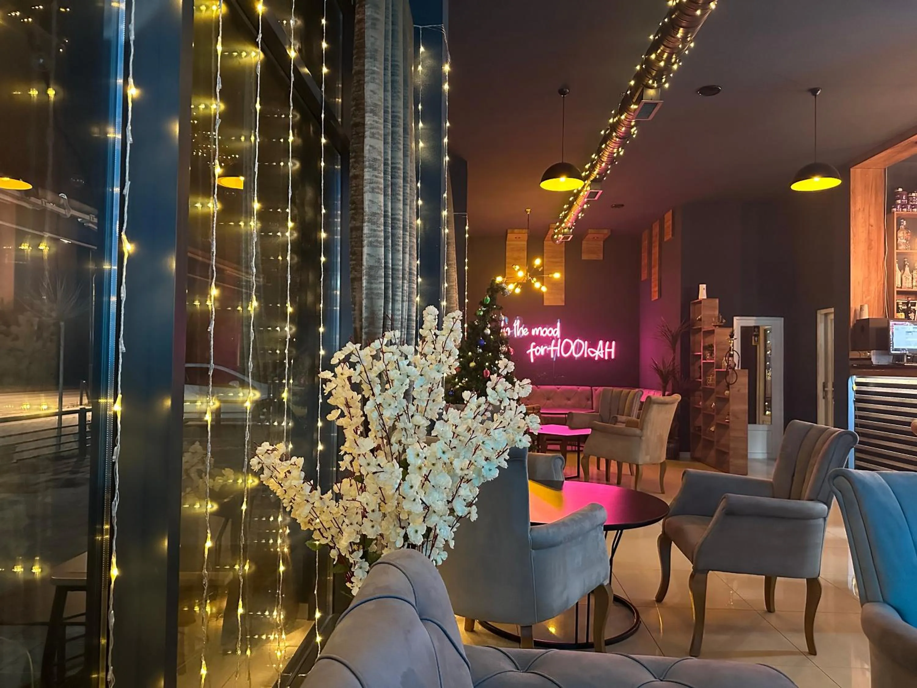 Restaurant/places to eat in Hotel Antika