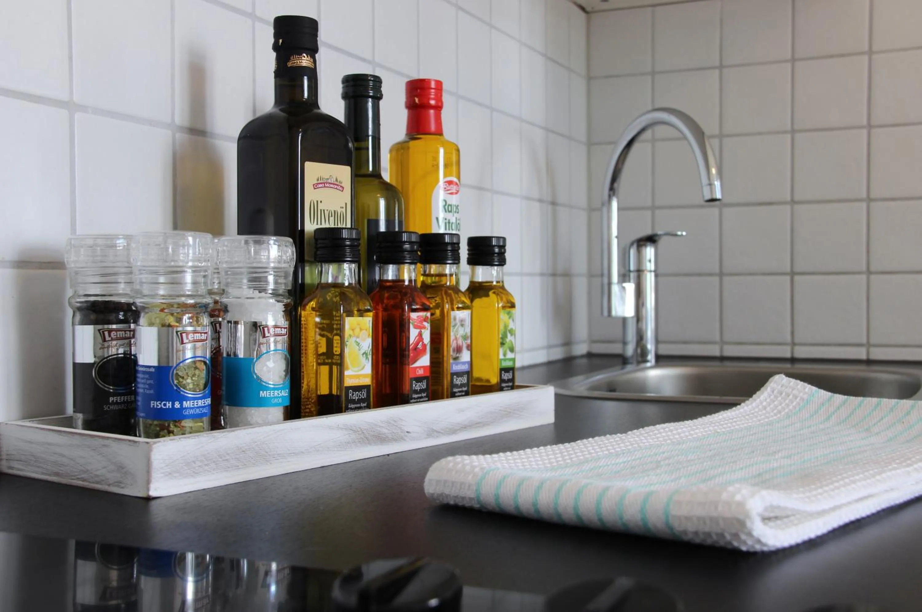 Food and drinks in Leon Apartments