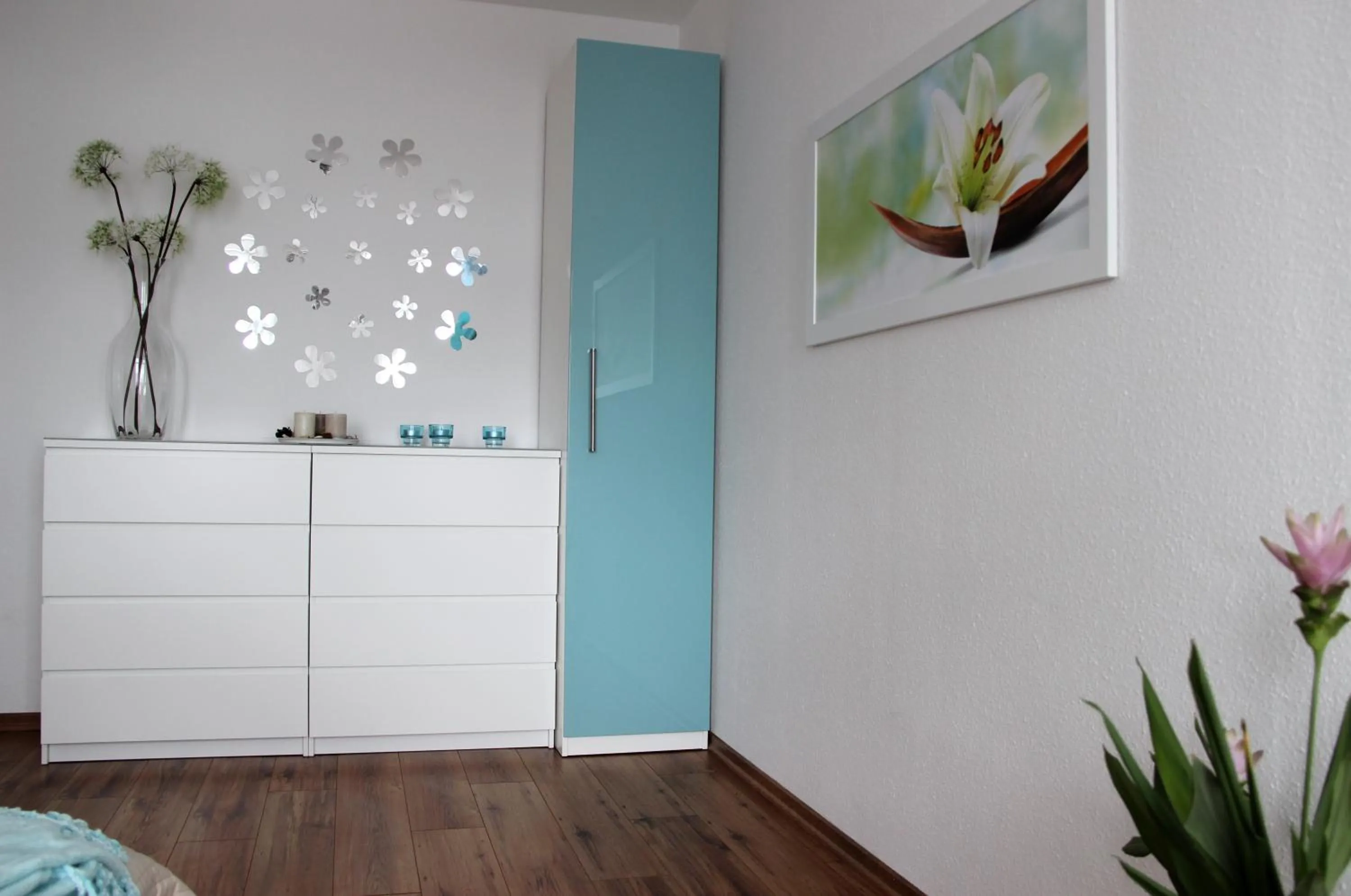 Bedroom in Leon Apartments