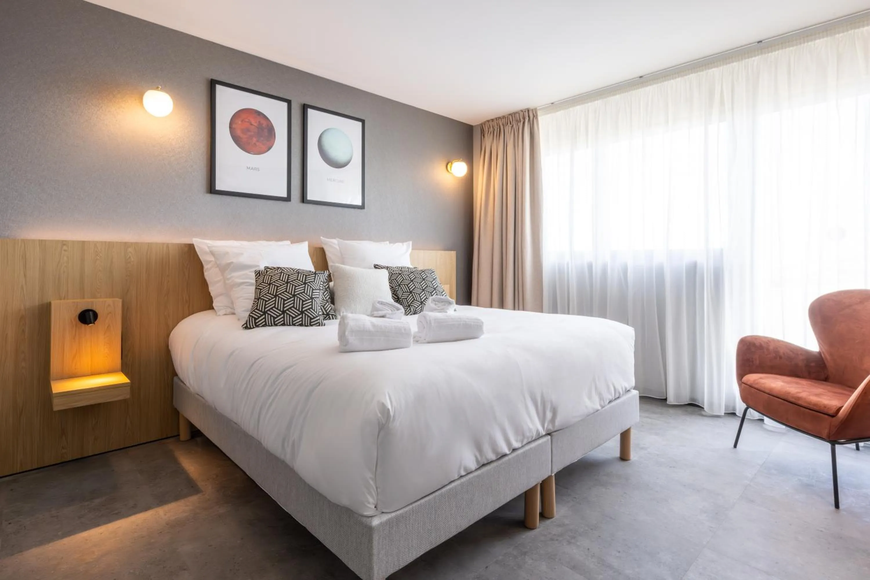 Bed in Sevenline Purpan Toulouse