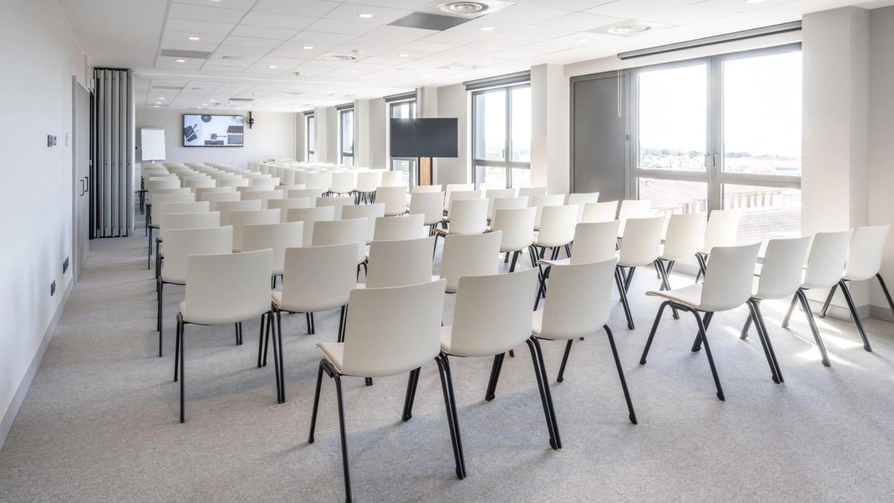 Meeting/conference room in Sevenline Purpan Toulouse