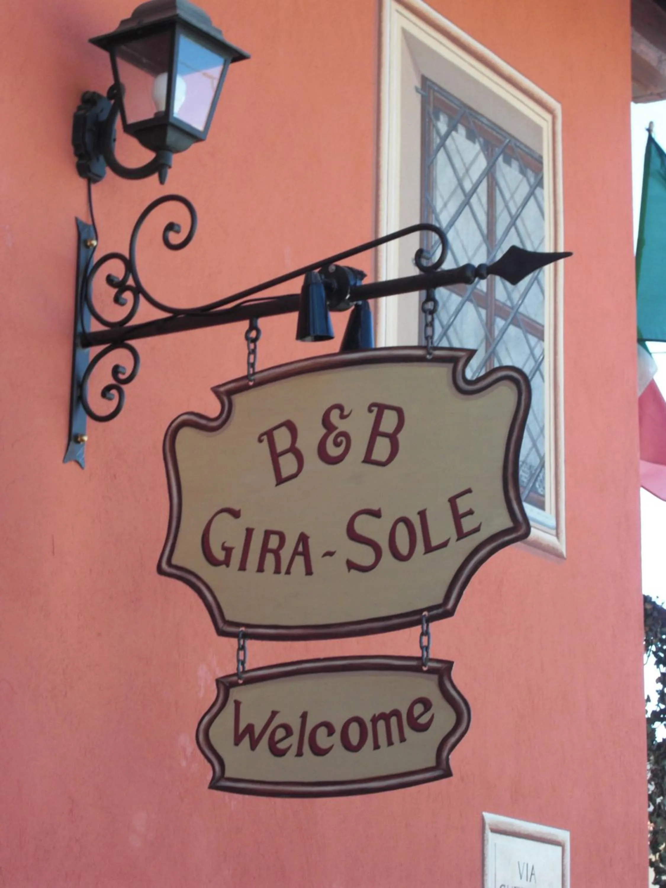 Decorative detail in B&B Gira-Sole