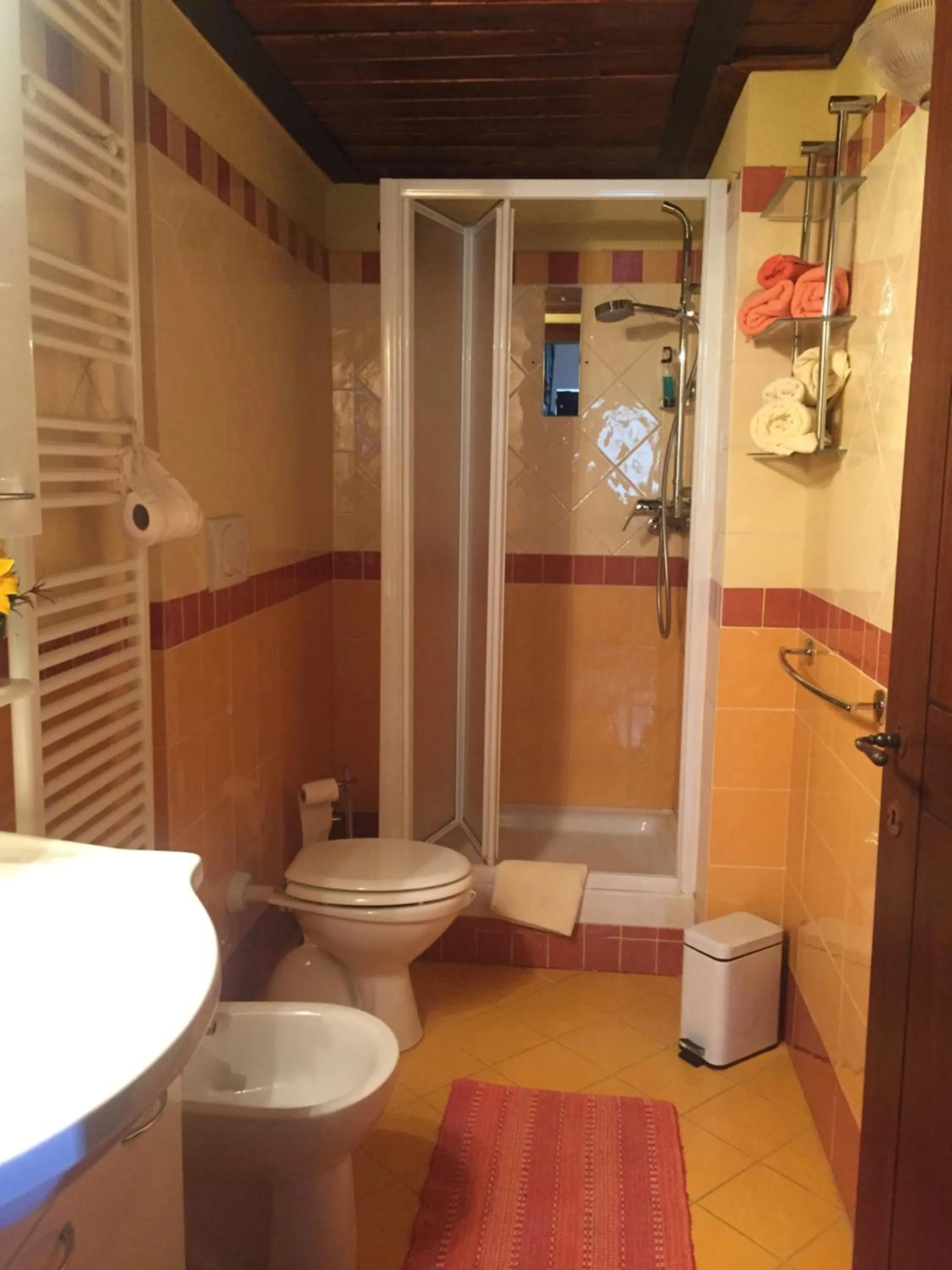 Bathroom in B&B Gira-Sole