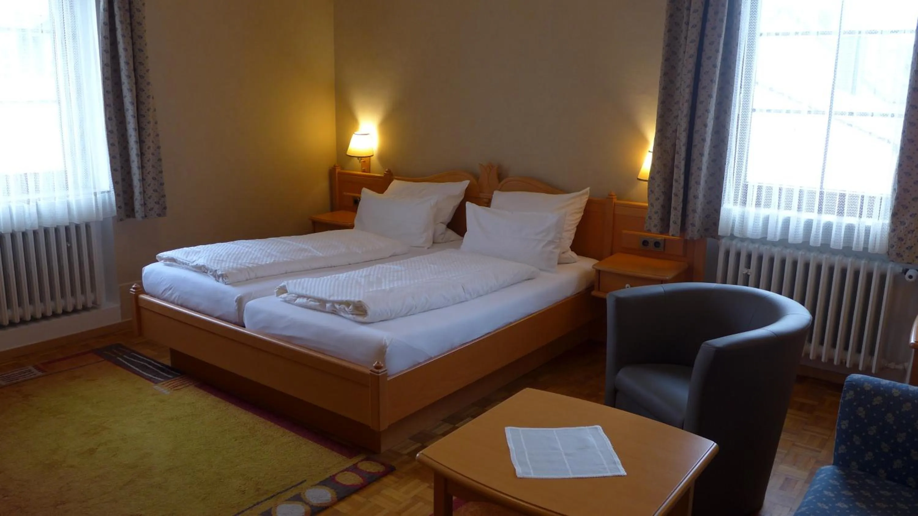 Bed in Central-Hotel Greiveldinger