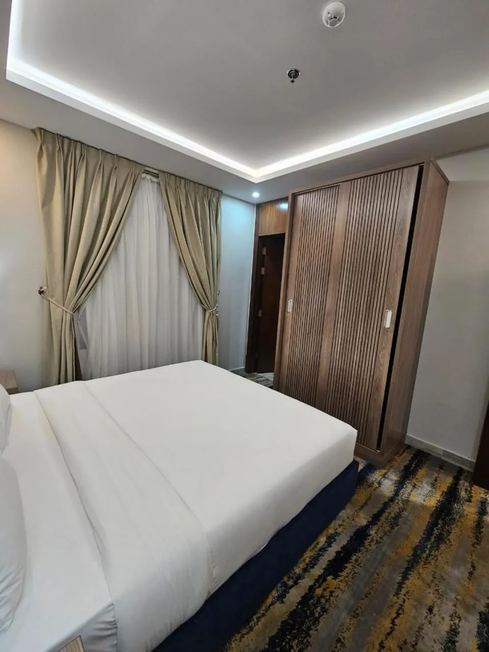 Bed in Emmar Al Dyar