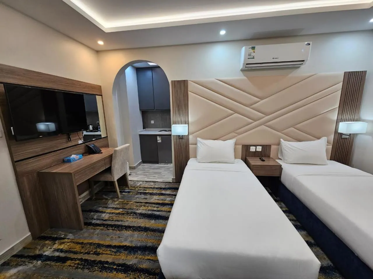 Bed in Emmar Al Dyar