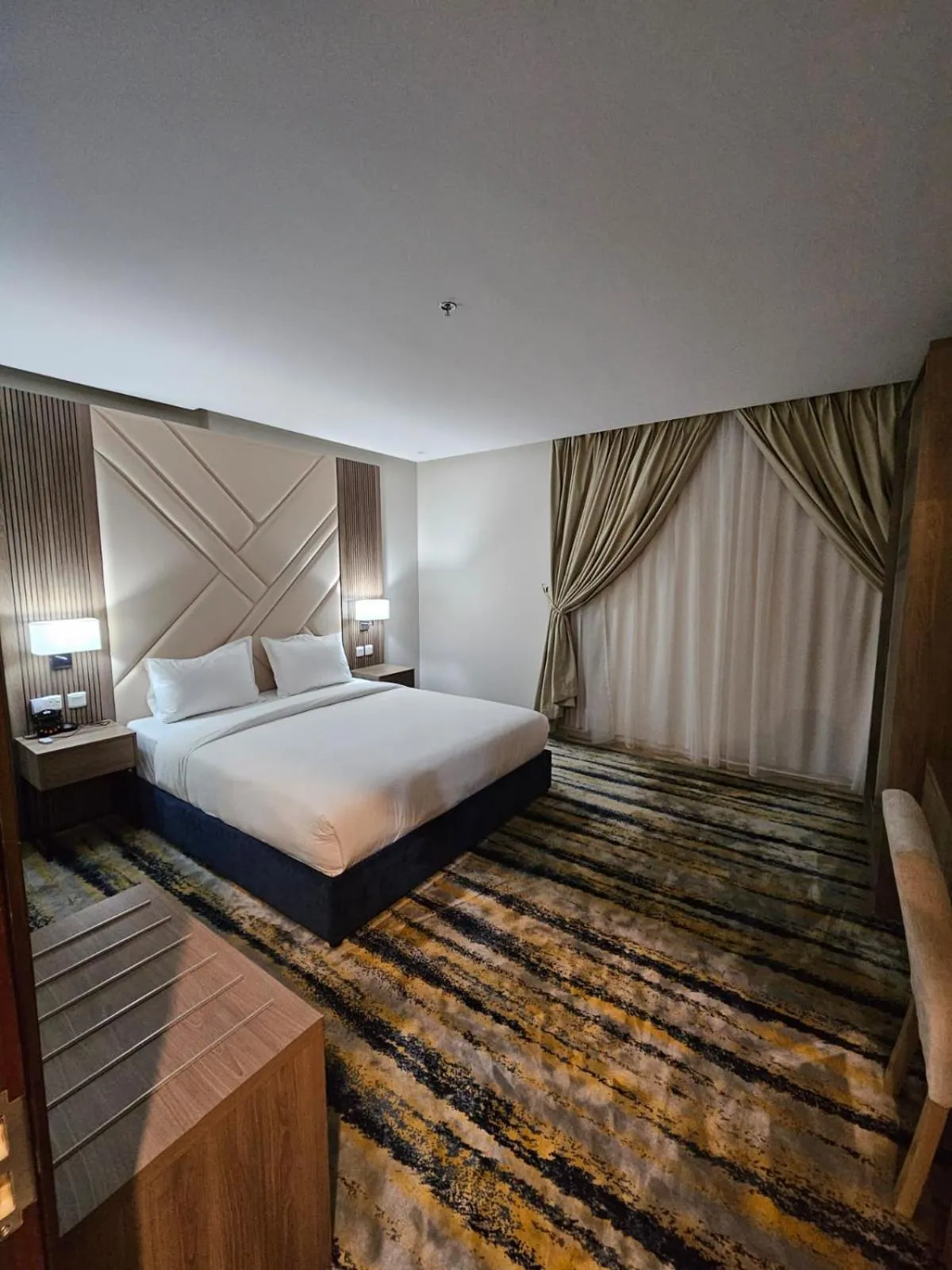 Bed in Emmar Al Dyar