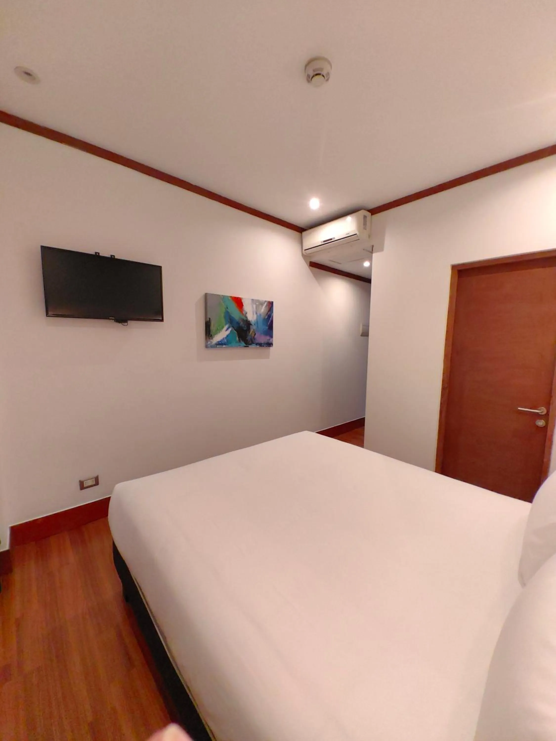 TV and multimedia, Bed in Concha y Toro 33 Hotel Boutique by Nobile