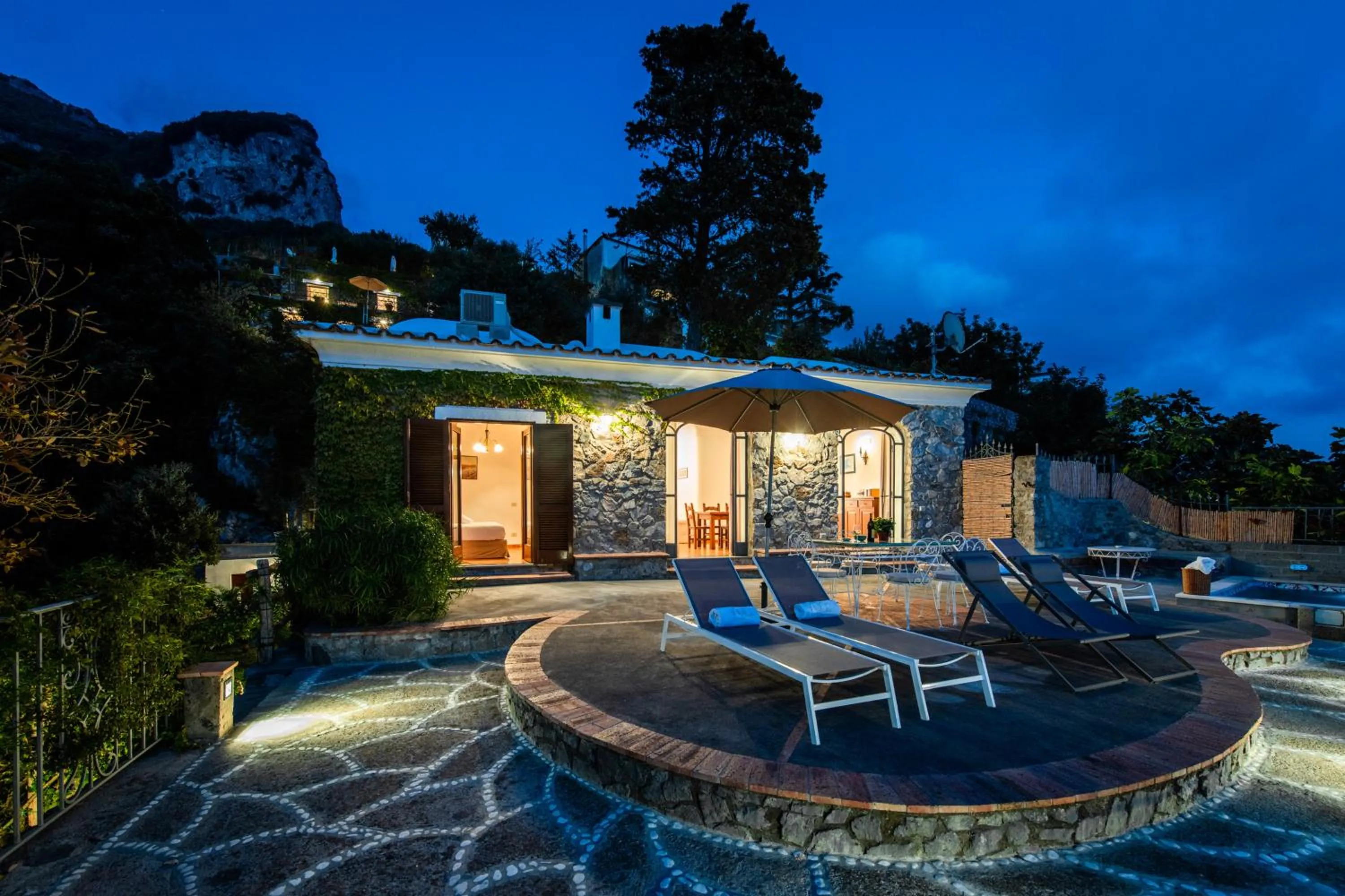 Property building in Ville Olimpo