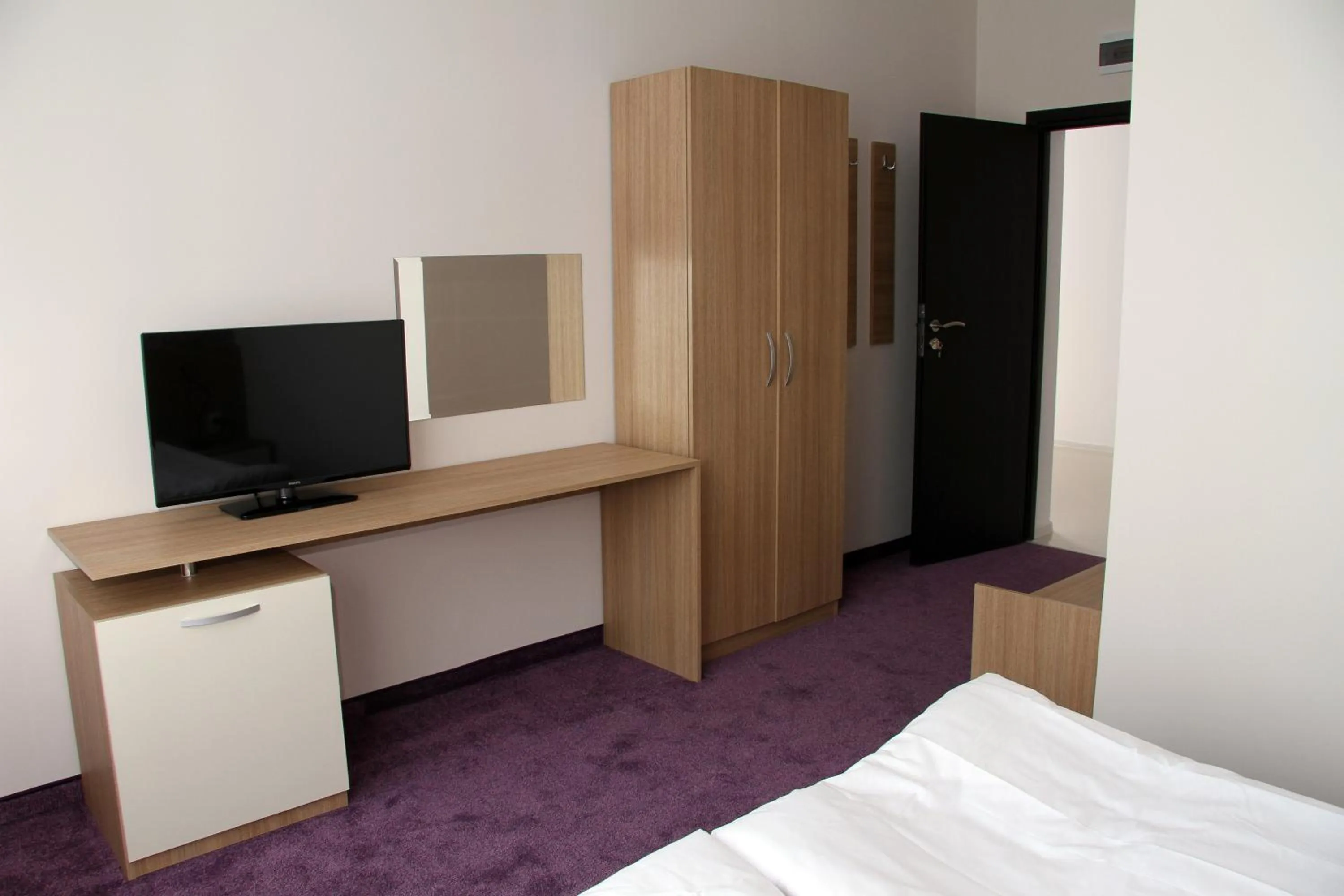 Bedroom, Bed in Sky Hotel