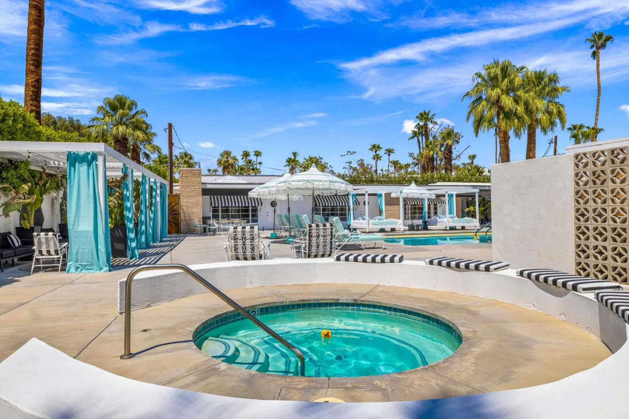 Patio in The Velvet Rope PS