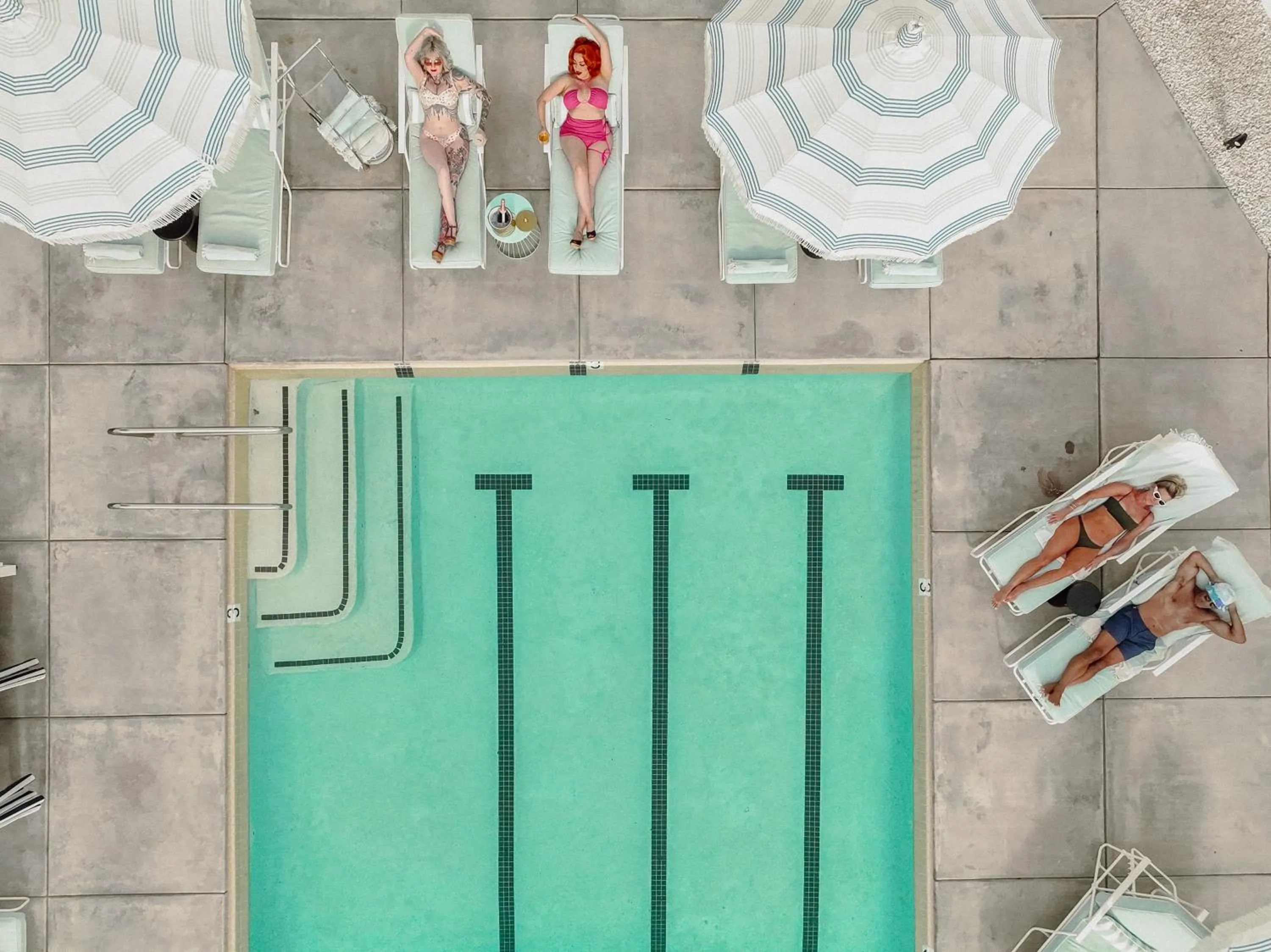 Swimming pool in The Velvet Rope PS