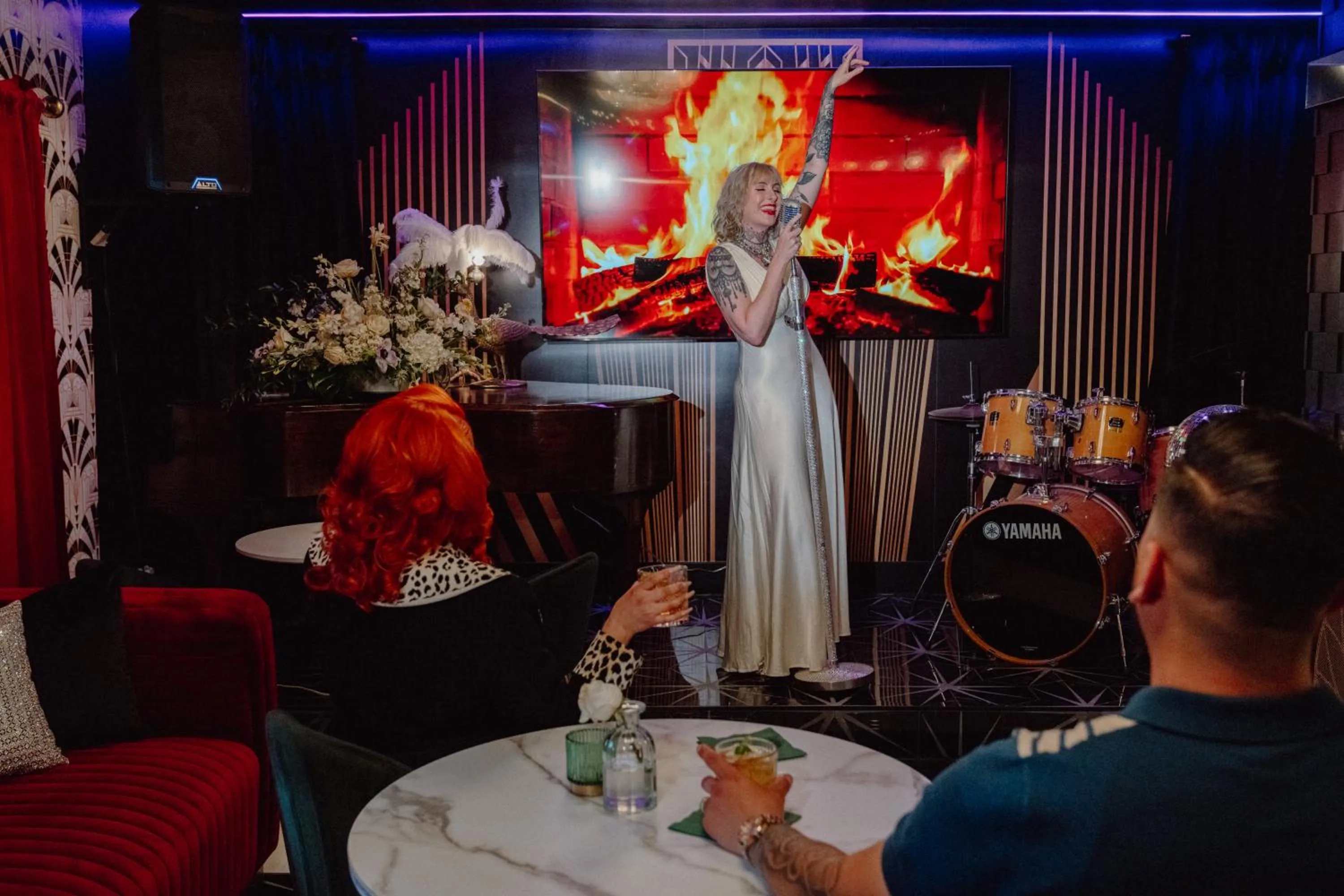 Restaurant/places to eat in The Velvet Rope PS