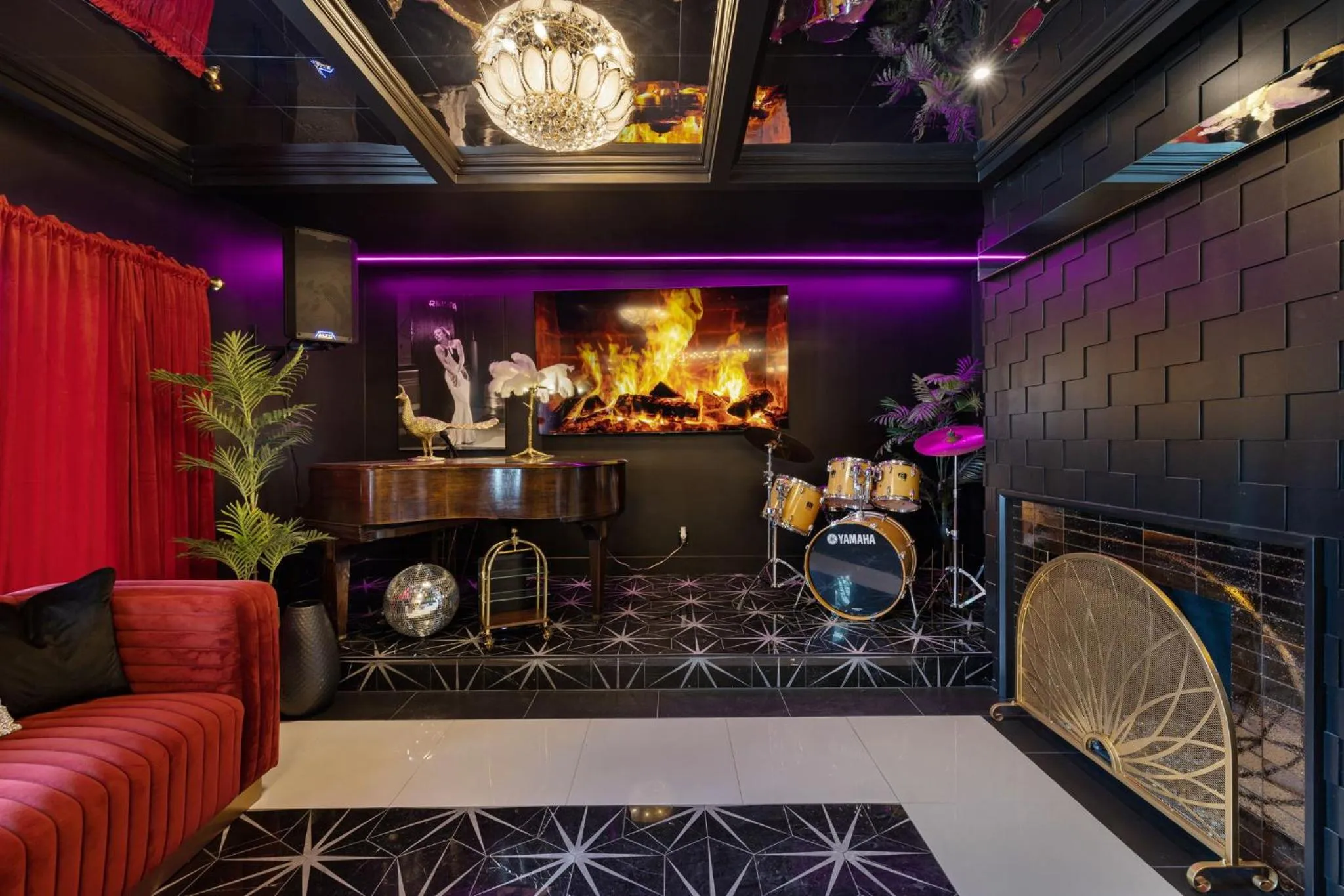 flat iron in The Velvet Rope PS