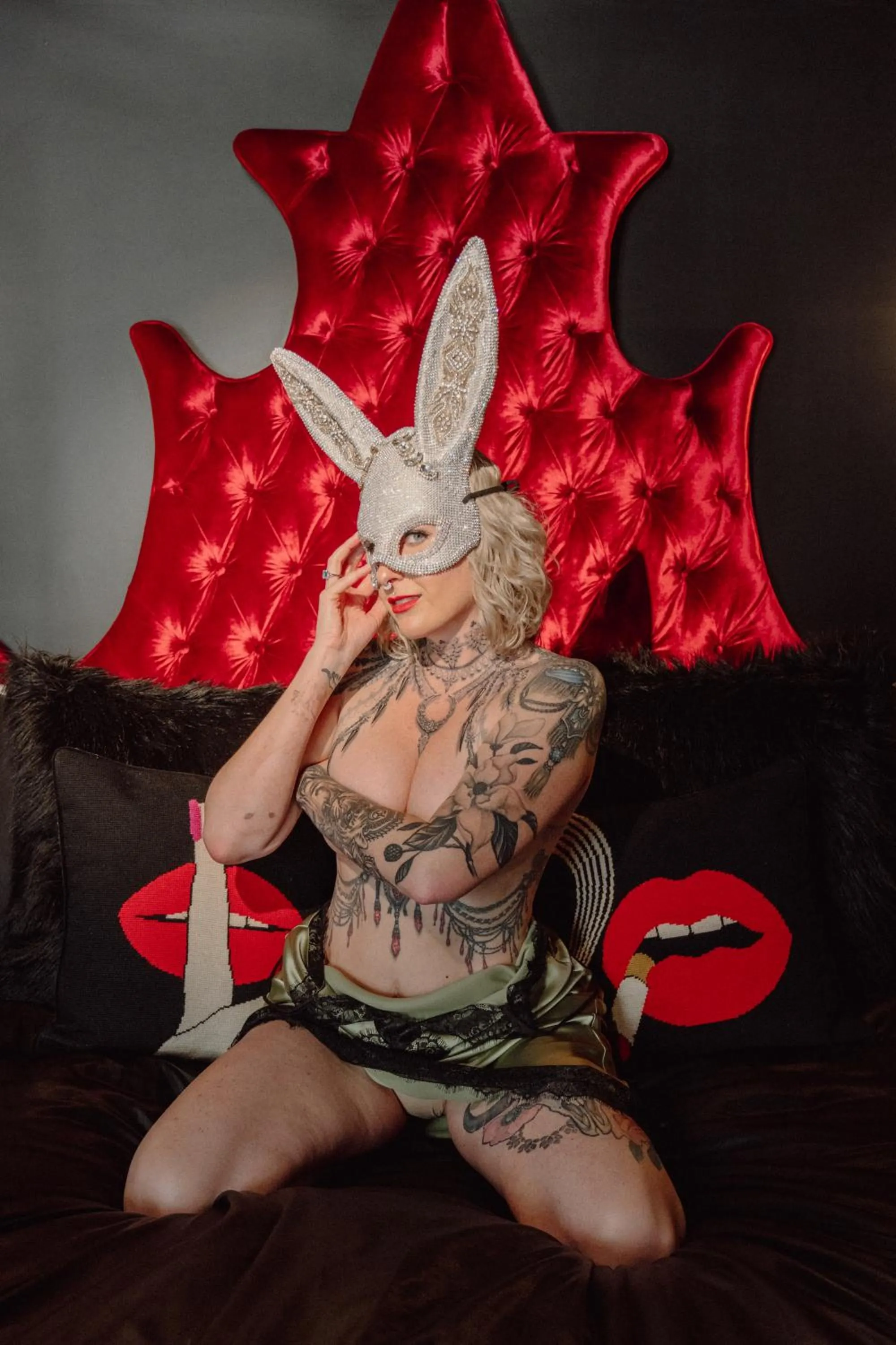 People in The Velvet Rope PS