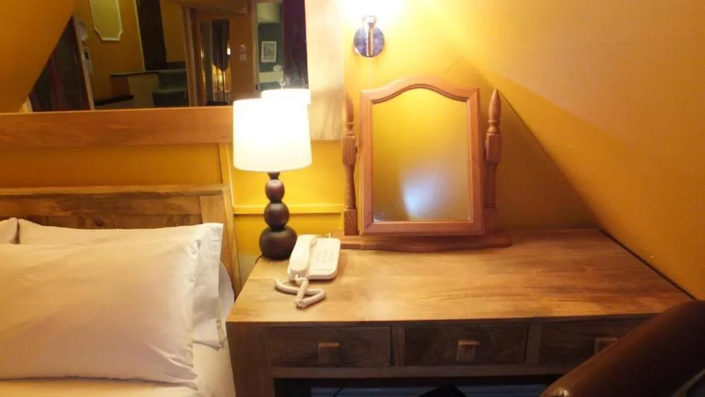 Bed in AbingPlough House