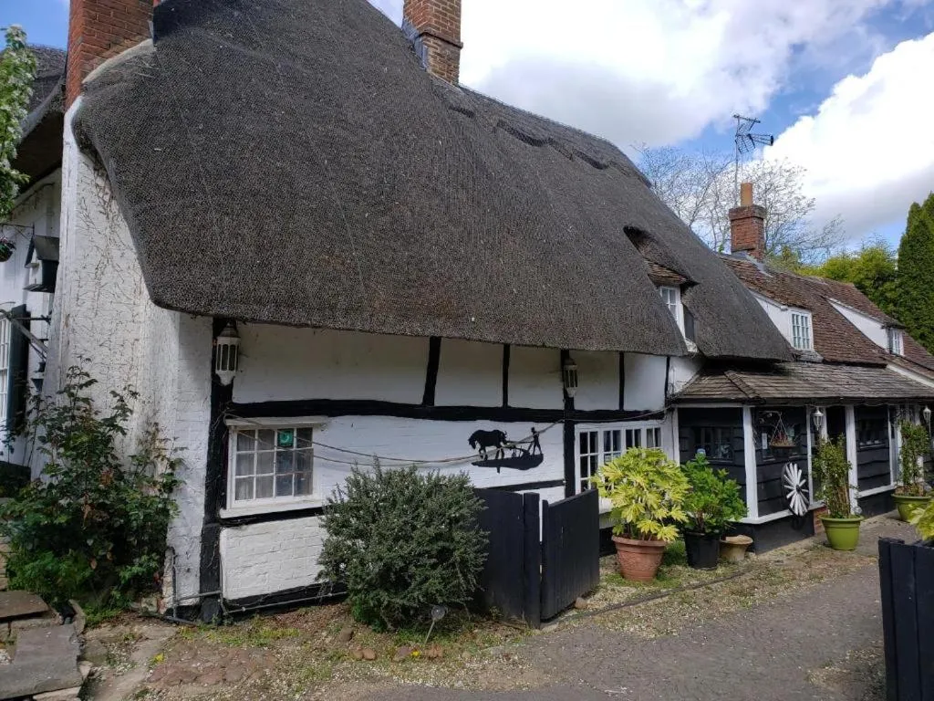Property building in AbingPlough House