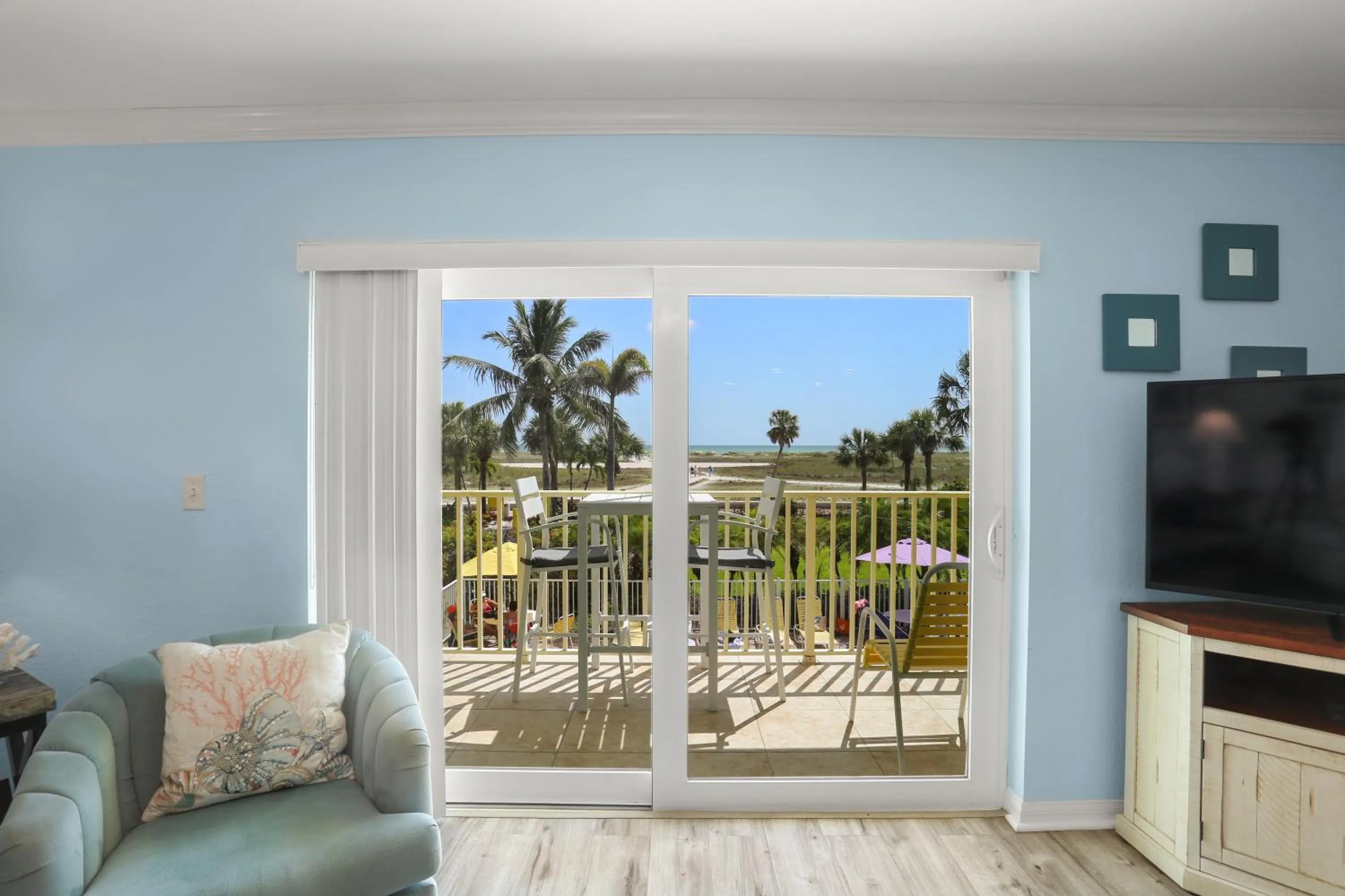 South Beach Condo Hotel by Travel Resort Services, Inc.