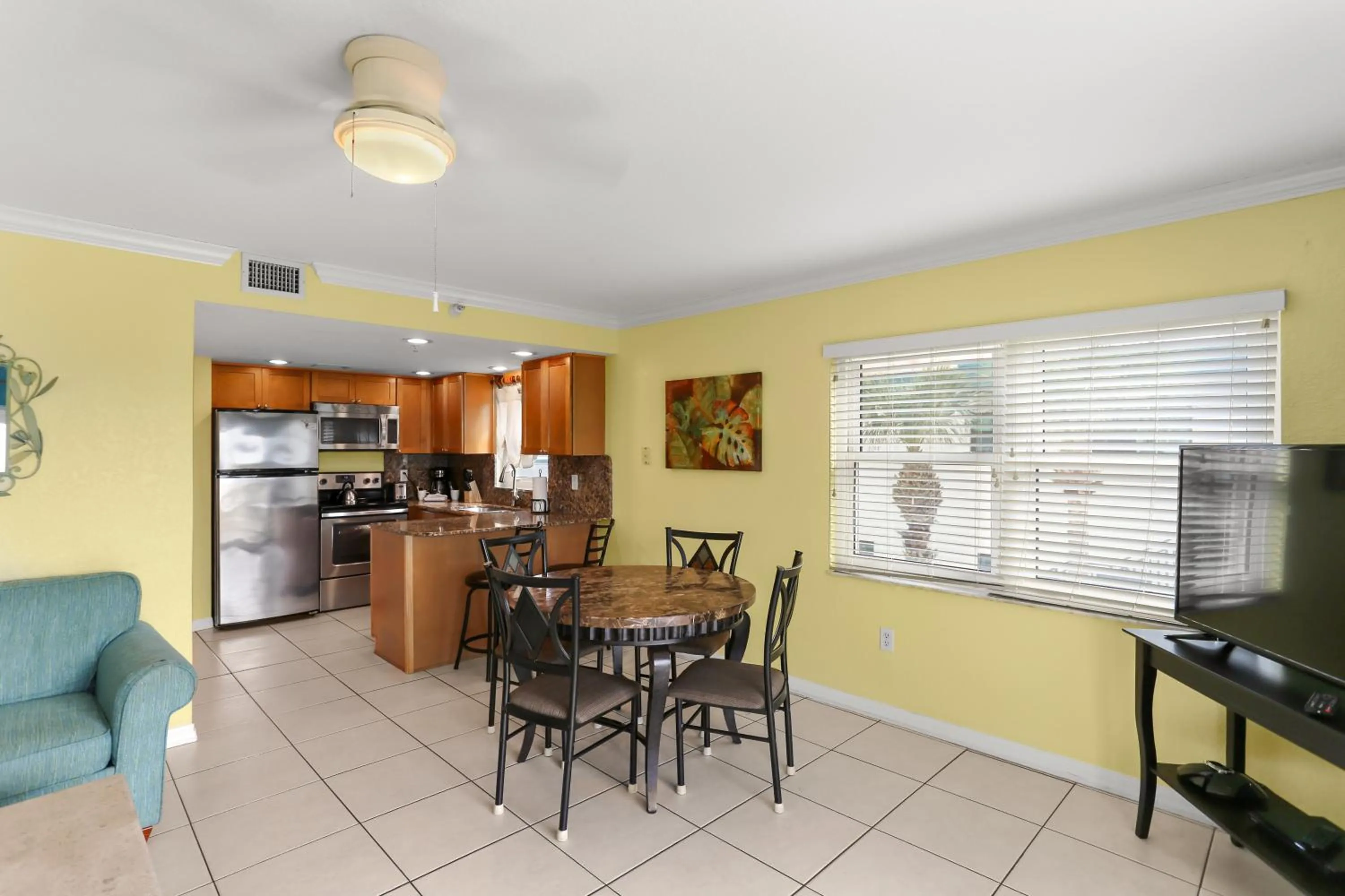 South Beach Condo Hotel by Travel Resort Services, Inc.