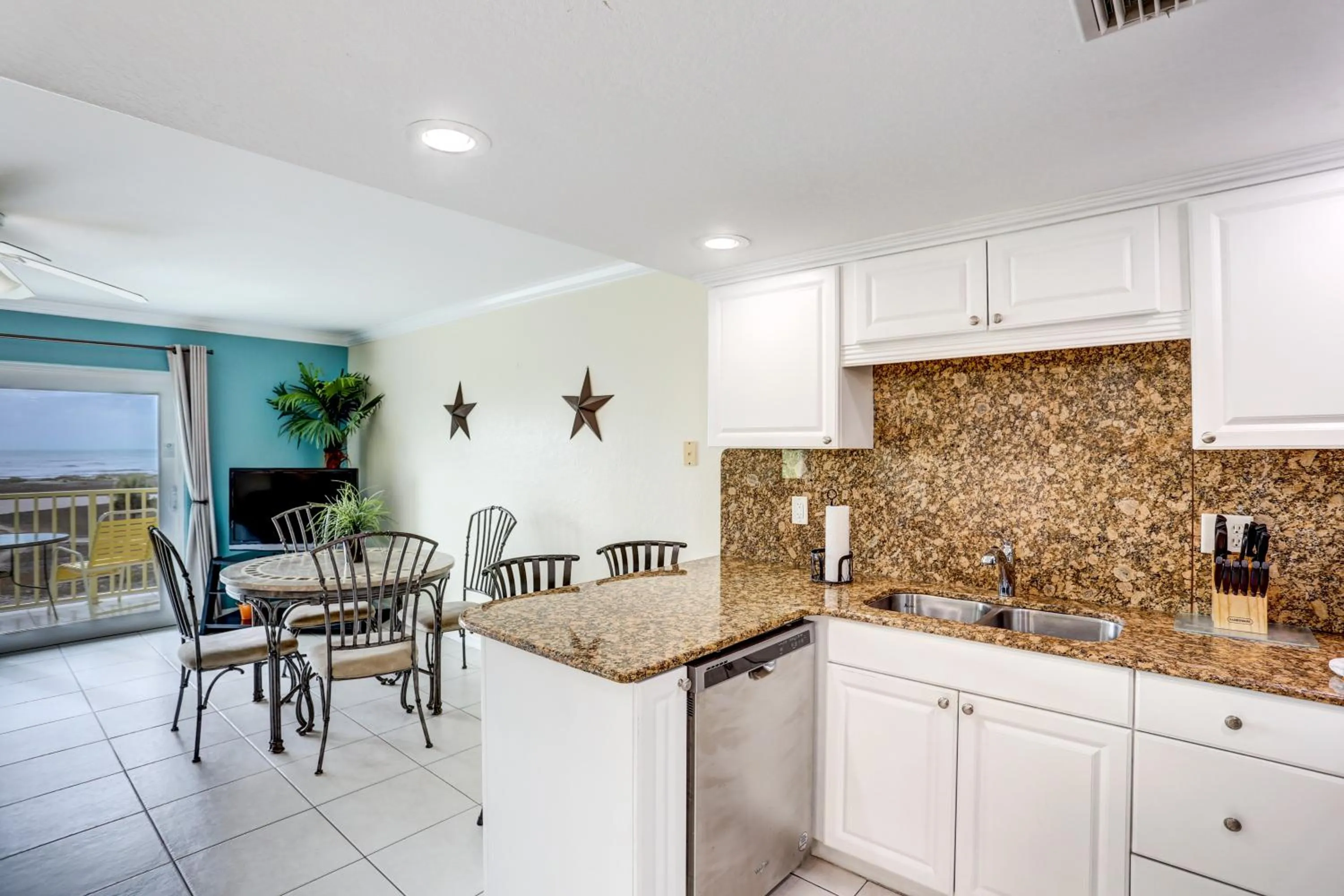 South Beach Condo Hotel by Travel Resort Services, Inc.