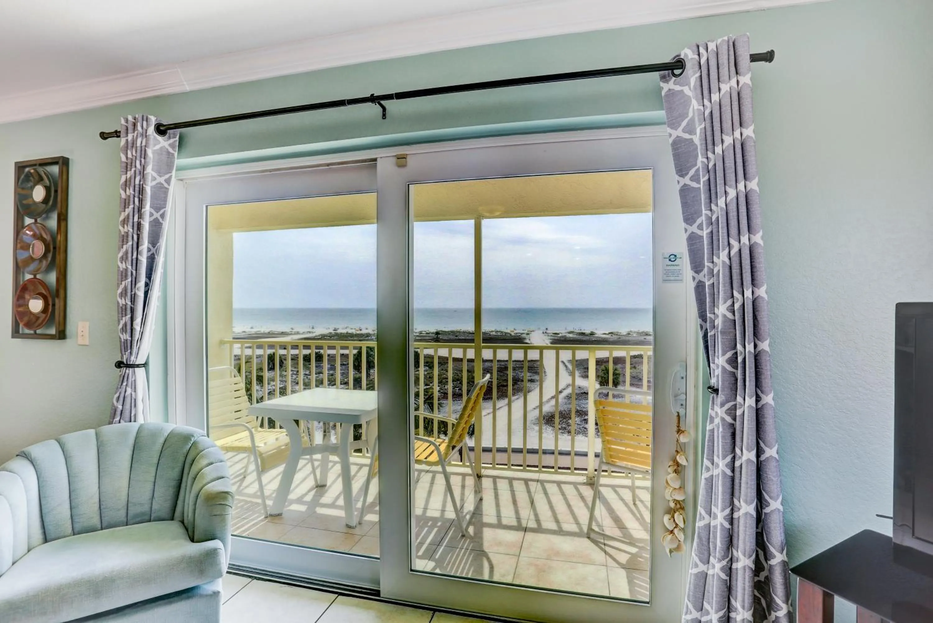 South Beach Condo Hotel by Travel Resort Services, Inc.